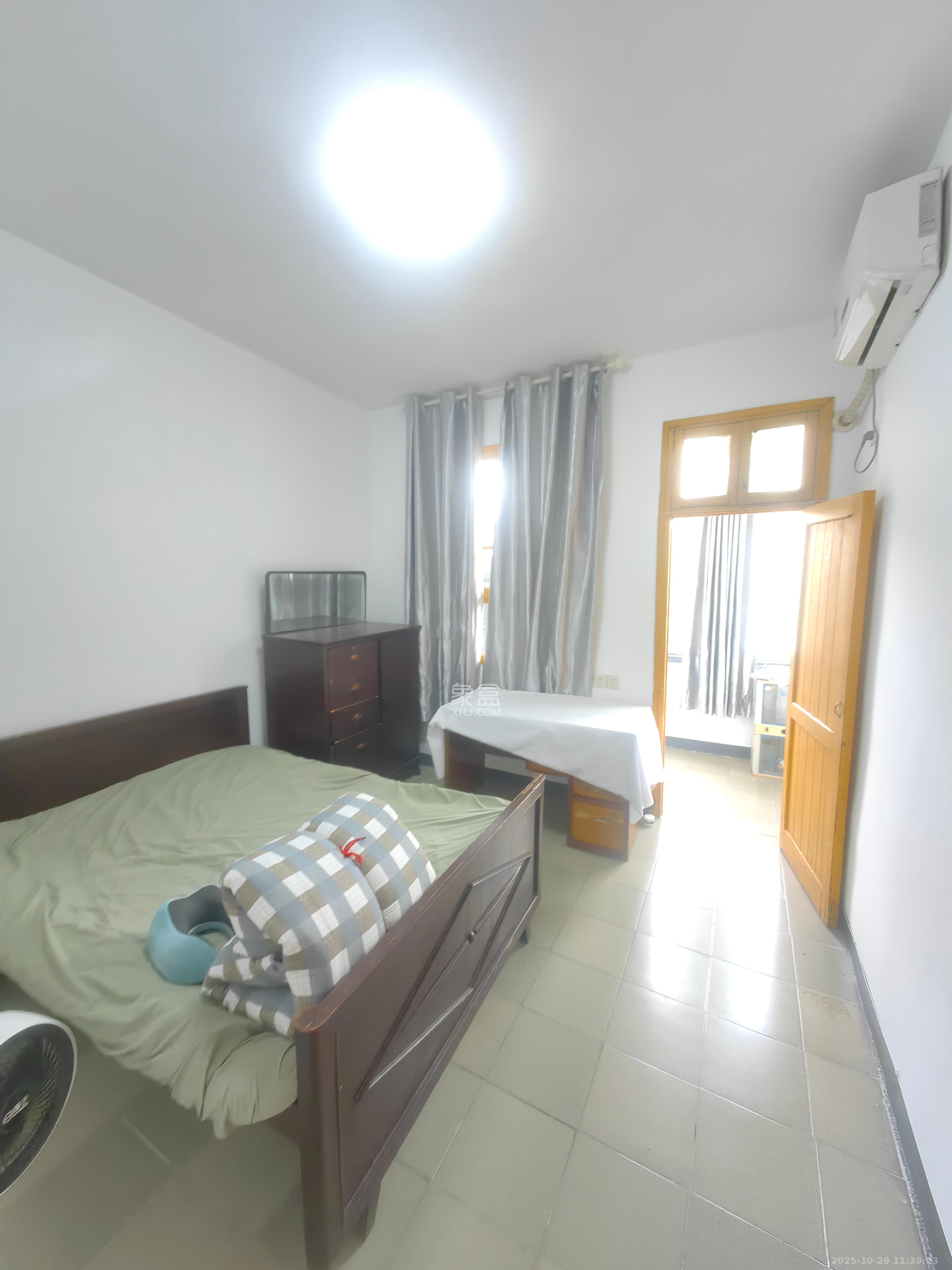 曙光小区  2室1厅1卫    1500.0元/月室内图