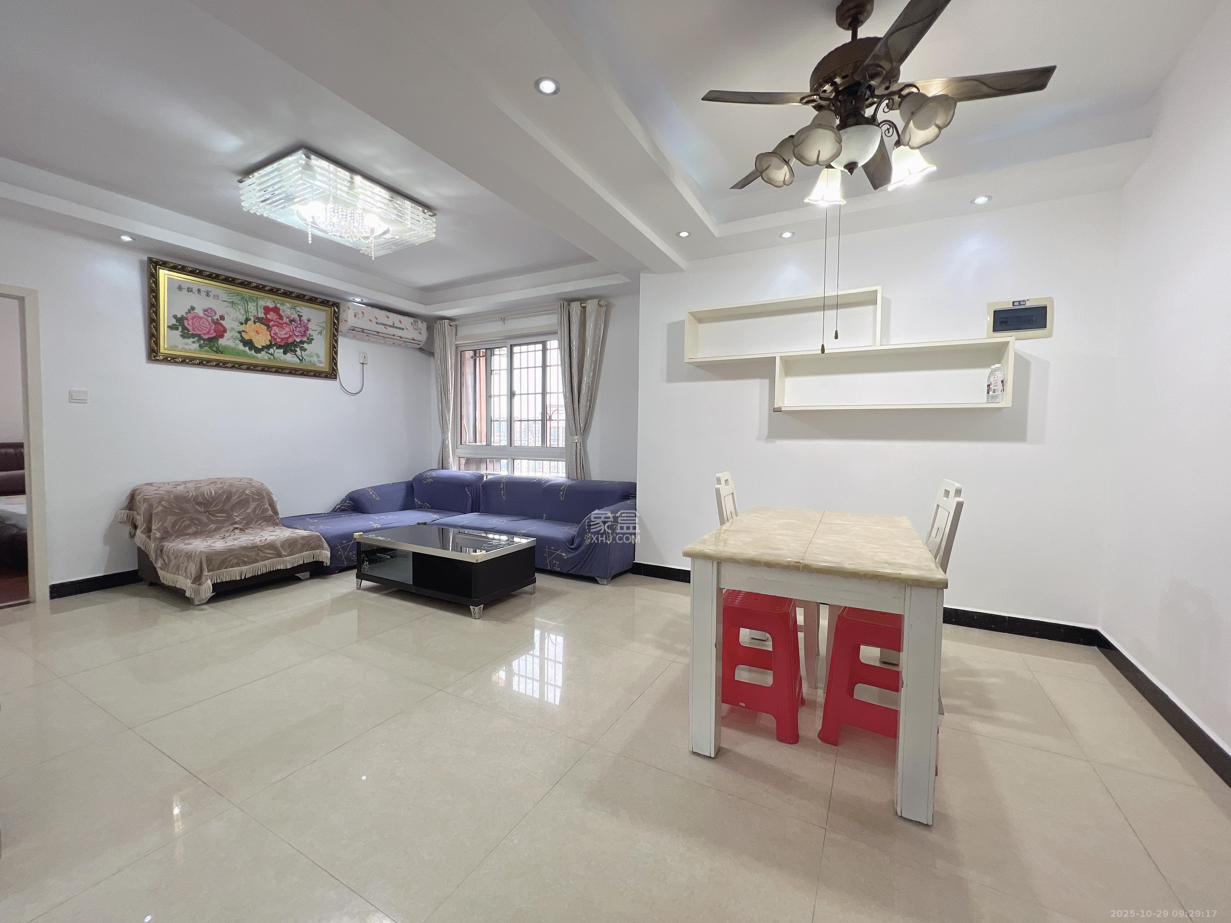 山水湾  3室2厅1卫    1900.0元/月 山水湾  3室2厅1卫    1900.0元/月室内图