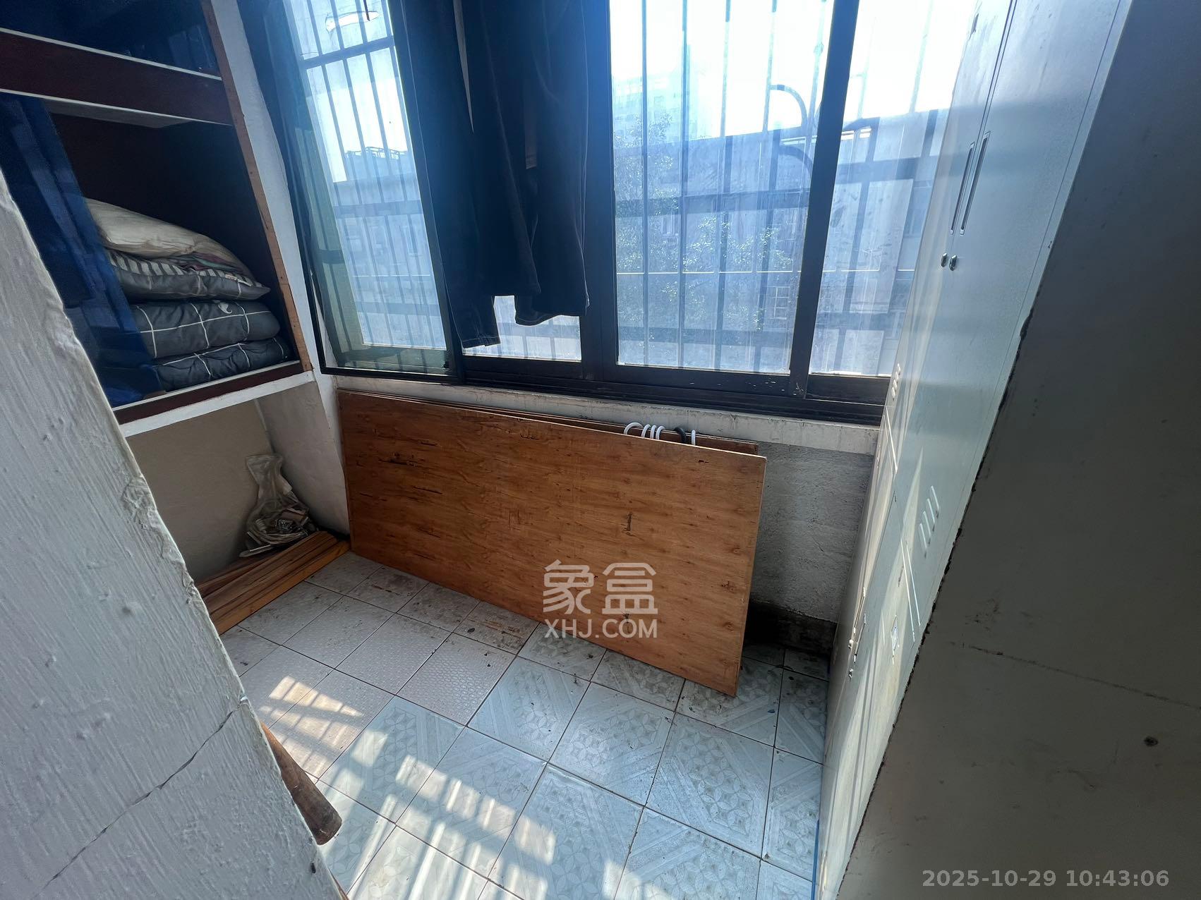 陈家湖小区  2室1厅1卫    1200.0元/月室内图