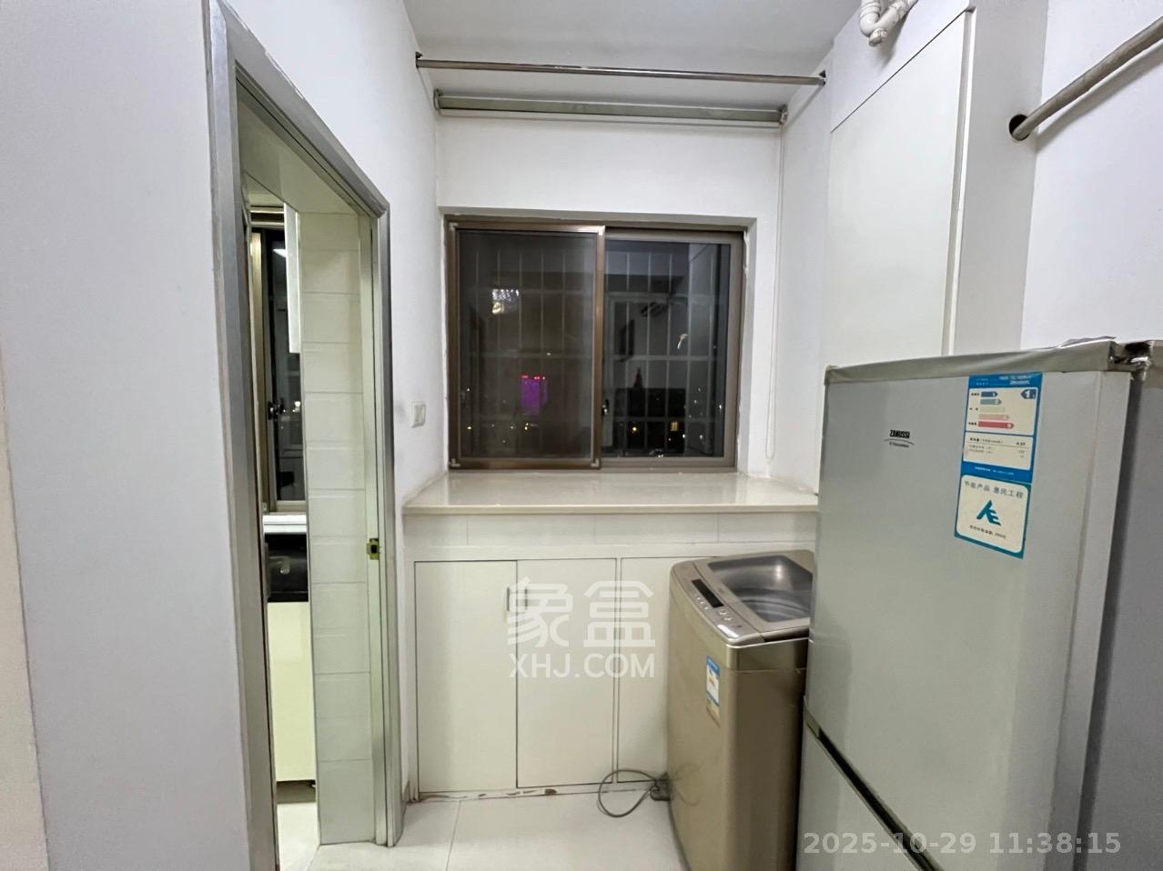 汇达国际公馆（汇达大厦）  1室0厅1卫    1300.0元/月室内图