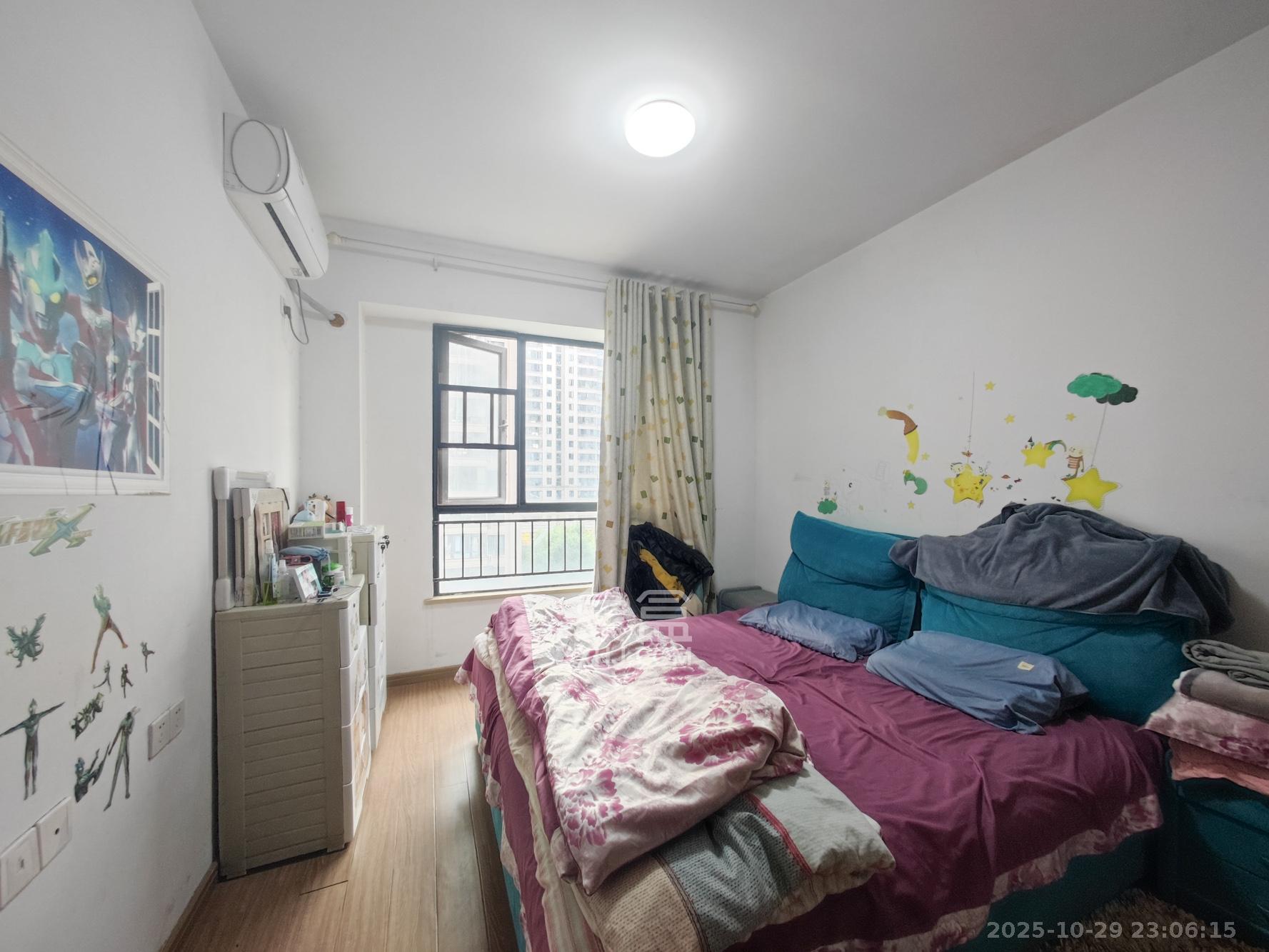 五矿万境蓝山  2室2厅1卫    63.0万卧室