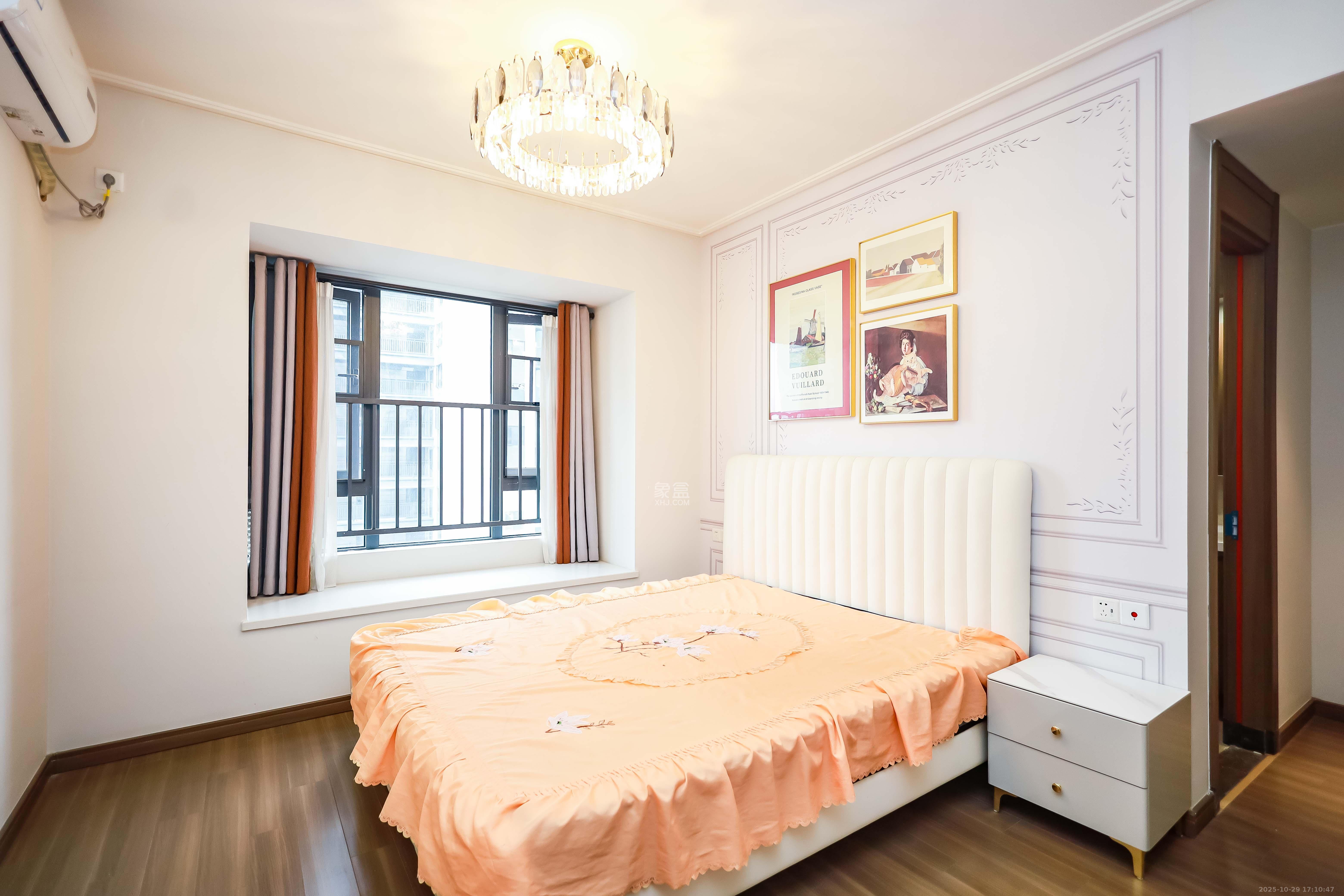 保利恒伟时光印象  4室2厅2卫    115.0万卧室