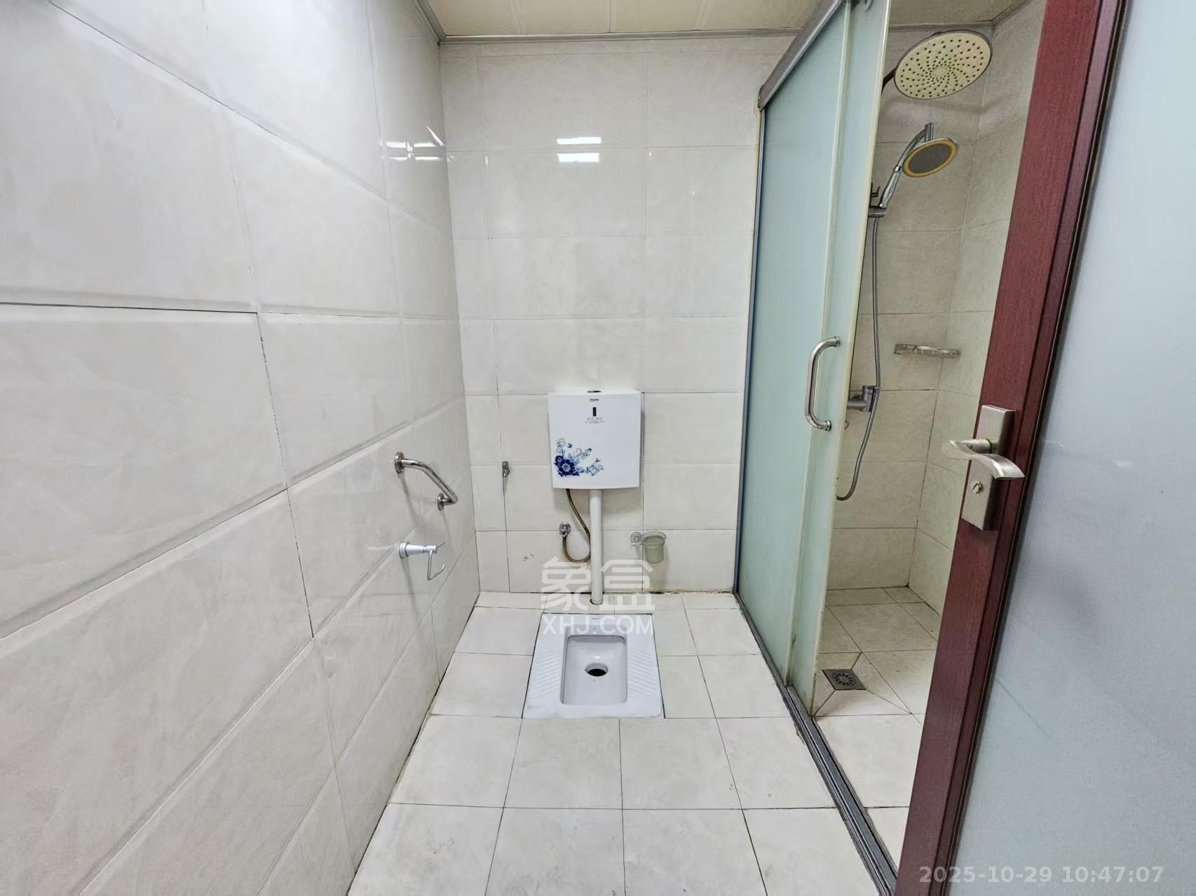 北辰三角洲D3区  2室2厅1卫    2600.0元/月室内图