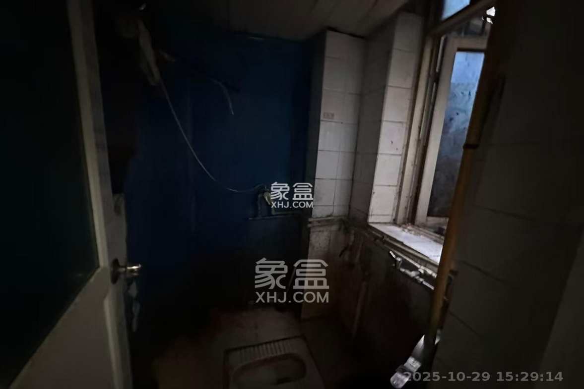 桂花二村  2室2厅2卫    1500.0元/月 桂花二村  2室2厅2卫    1500.0元/月室内图