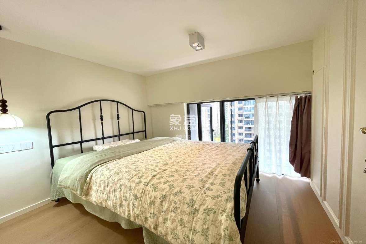 力高凤凰新天 2室1厅1卫 3000.0元/月 力高凤凰新天 2室1厅1卫 3000.0元/月室内图