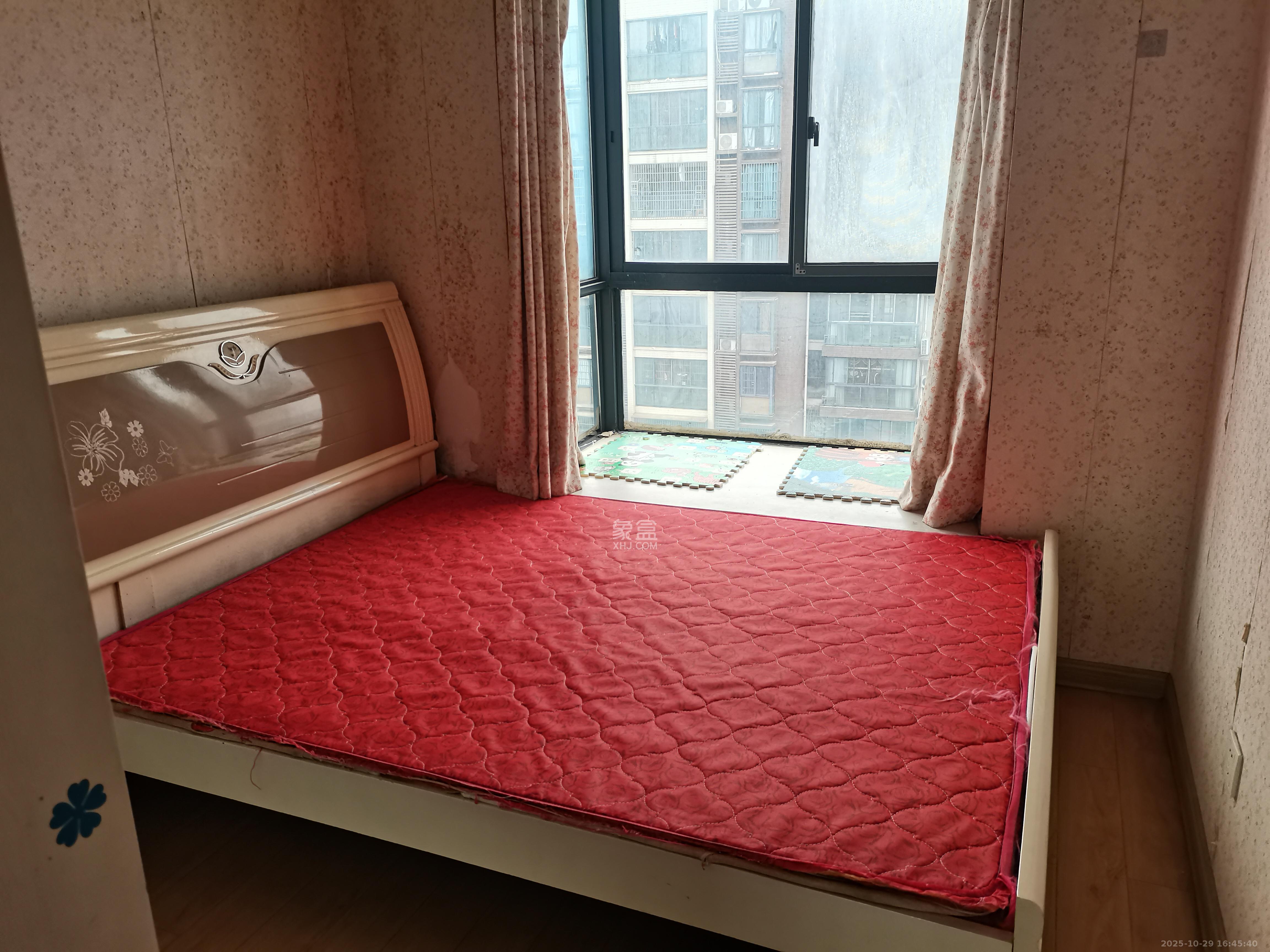 城南故事家园  1室1厅1卫    2200.0元/月 城南故事家园  1室1厅1卫    2200.0元/月室内图