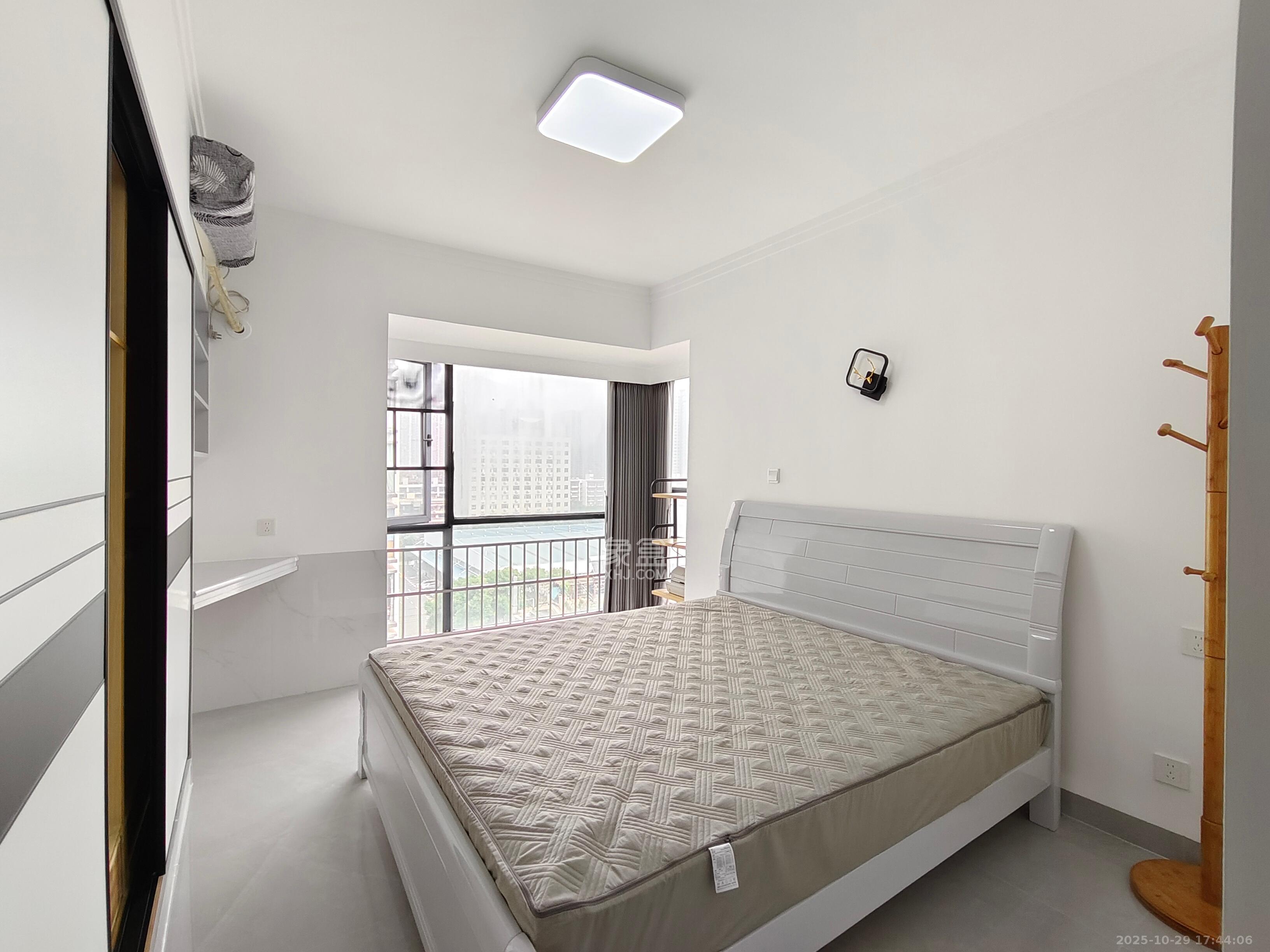 银港水晶城  2室2厅1卫    2500.0元/月室内图