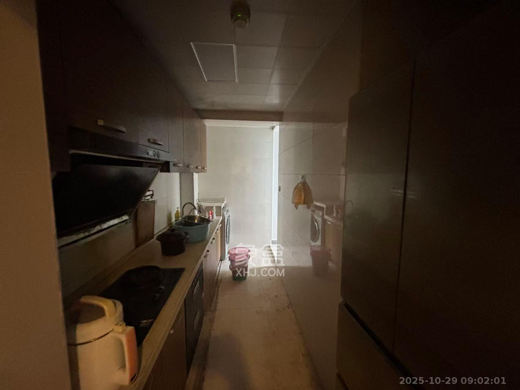 卓越蔚蓝城邦  3室2厅1卫    2000.0元/月 卓越蔚蓝城邦  3室2厅1卫    2000.0元/月室内图