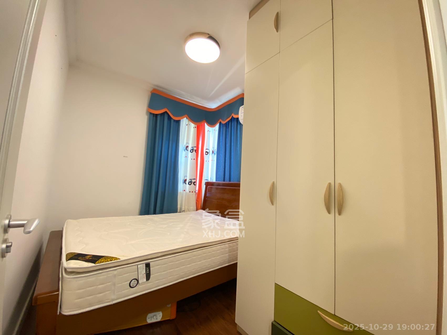 万科魅力之城观澜里 3室2厅2卫 2850.0元/月 万科魅力之城观澜里 3室2厅2卫 2850.0元/月室内图