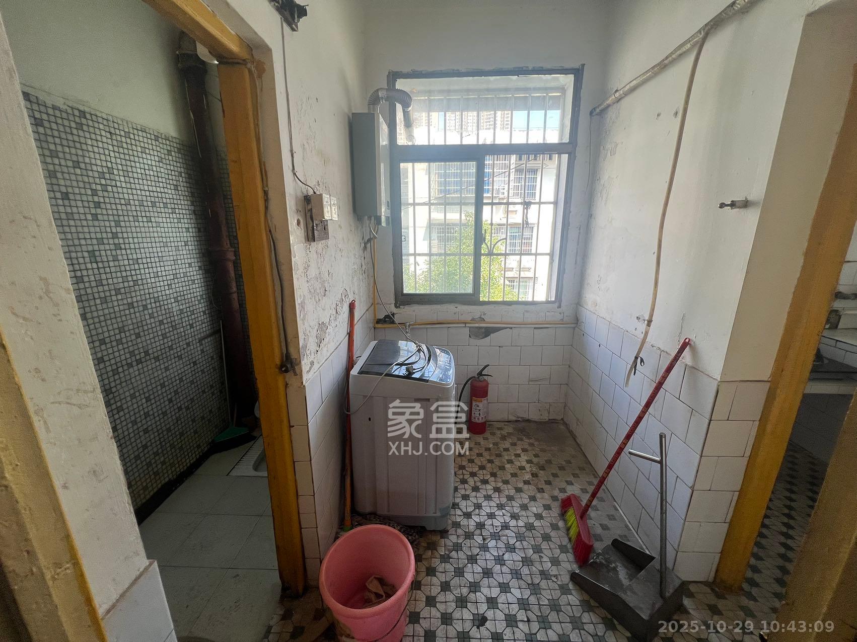 陈家湖小区  2室1厅1卫    1200.0元/月室内图