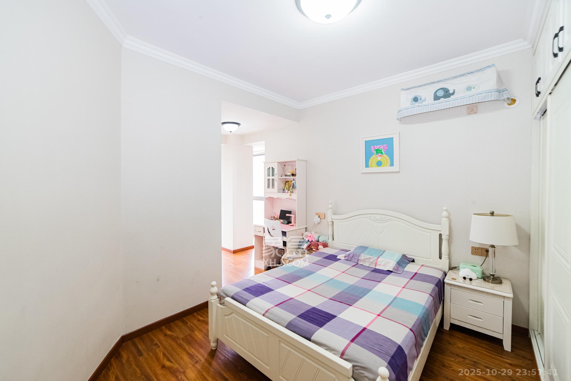 水岸兰庭  3室2厅1卫    108.0万 水岸兰庭  3室2厅1卫    108.0万卧室