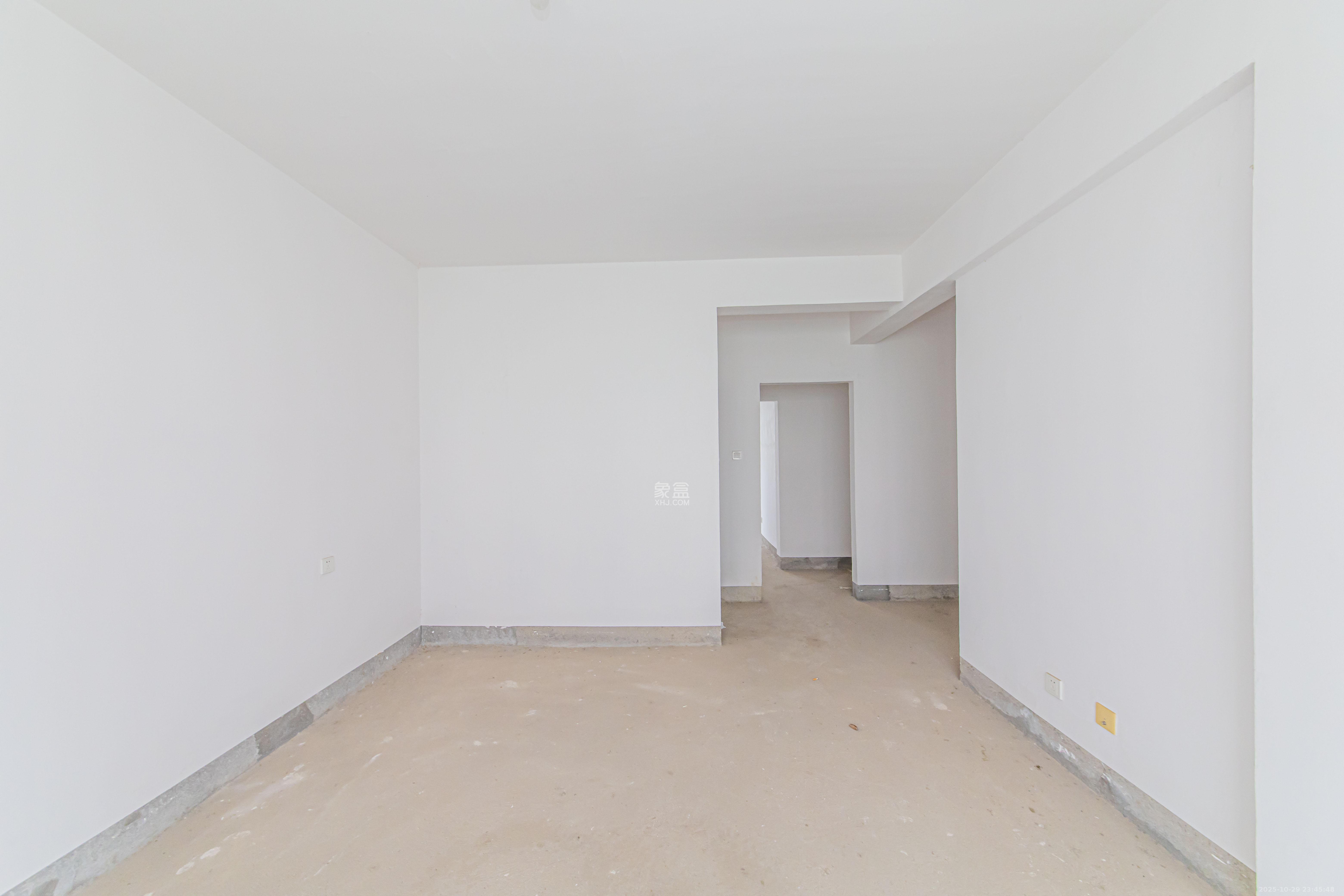 和美星城 4室2厅2卫 110.0万 和美星城 4室2厅2卫 110.0万卧室