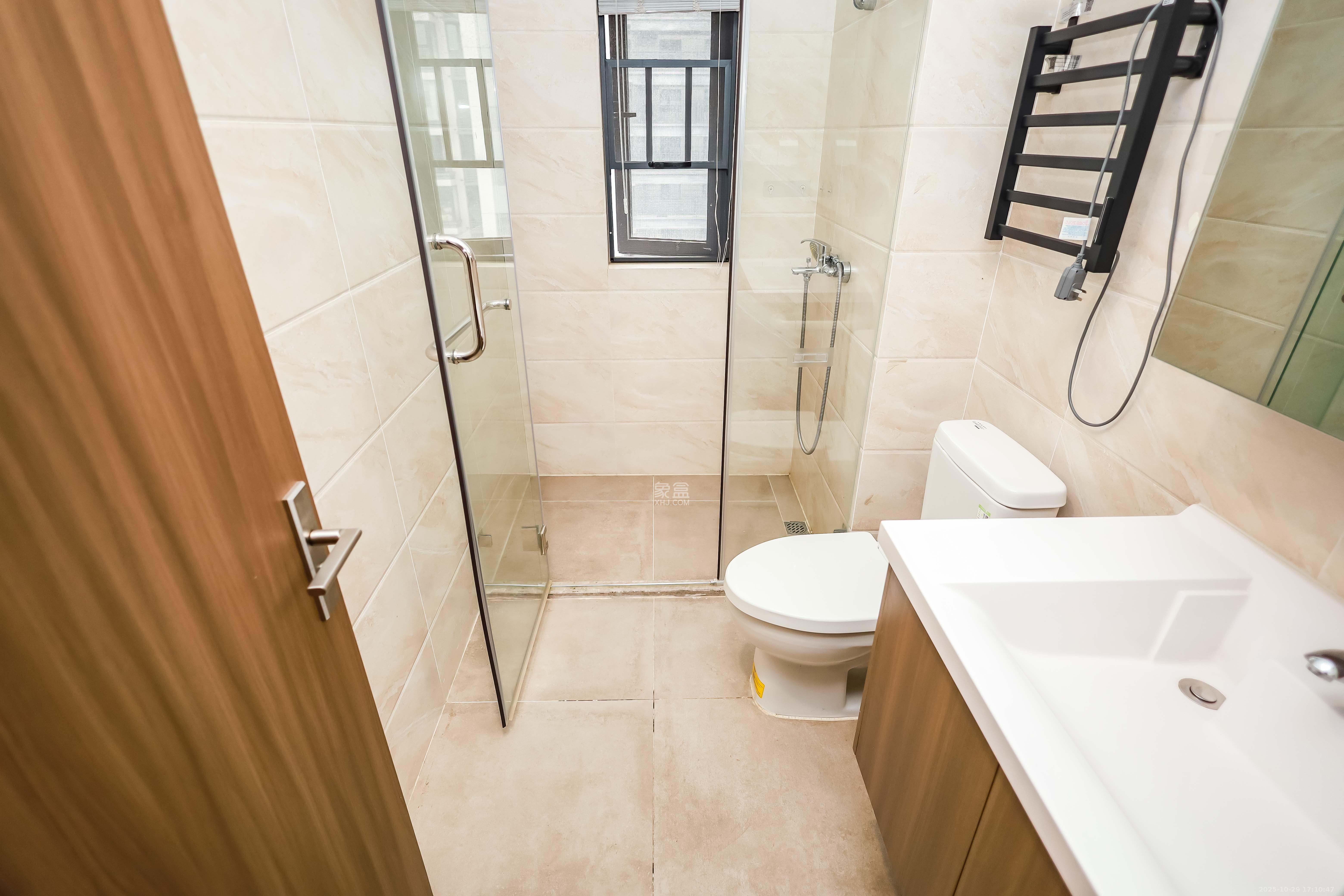 保利恒伟时光印象 4室2厅2卫 115.0万 保利恒伟时光印象 4室2厅2卫 115.0万卫生间