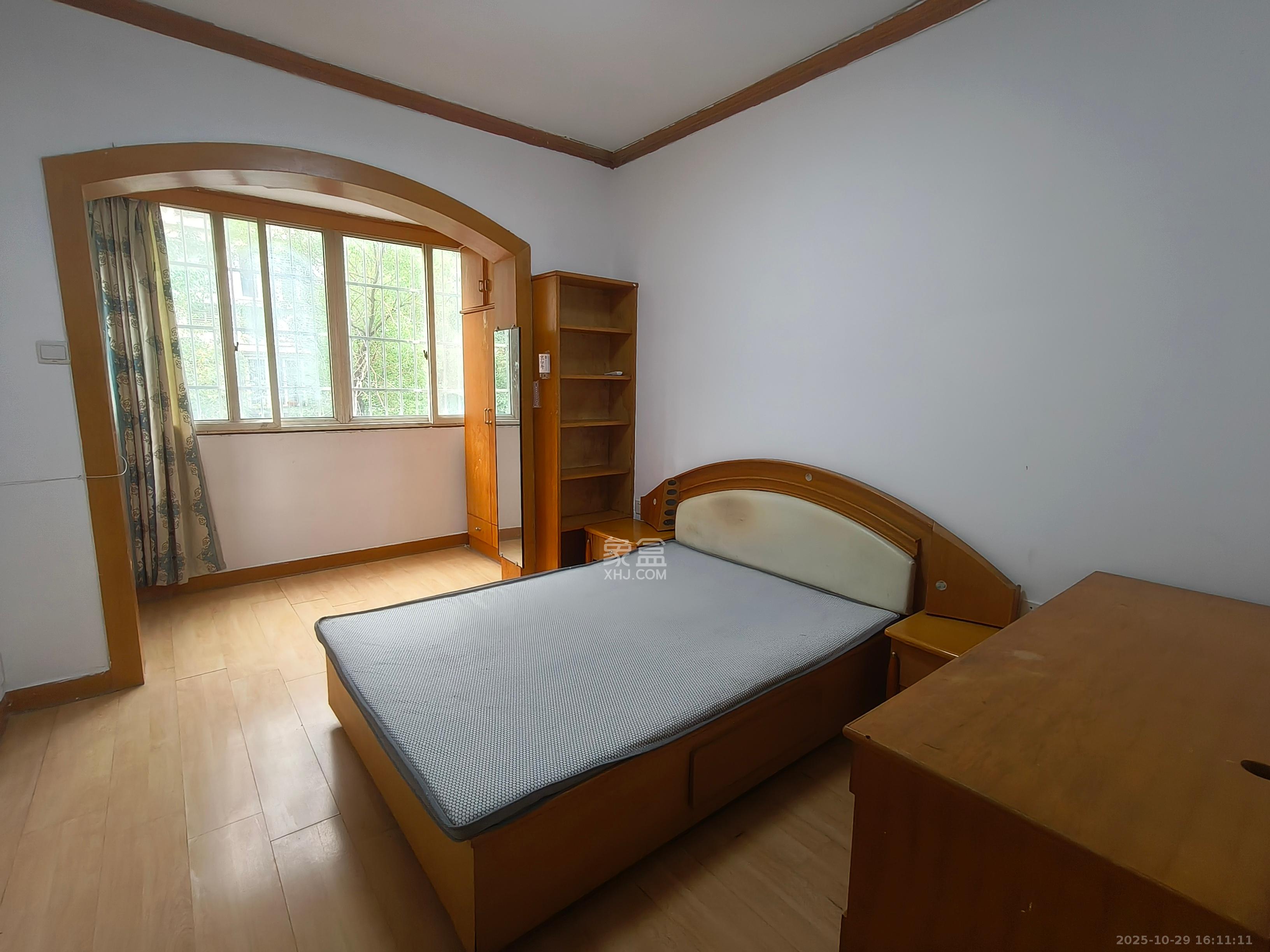 香樟路省委党校 4室2厅2卫 2000.0元/月 香樟路省委党校 4室2厅2卫 2000.0元/月室内图