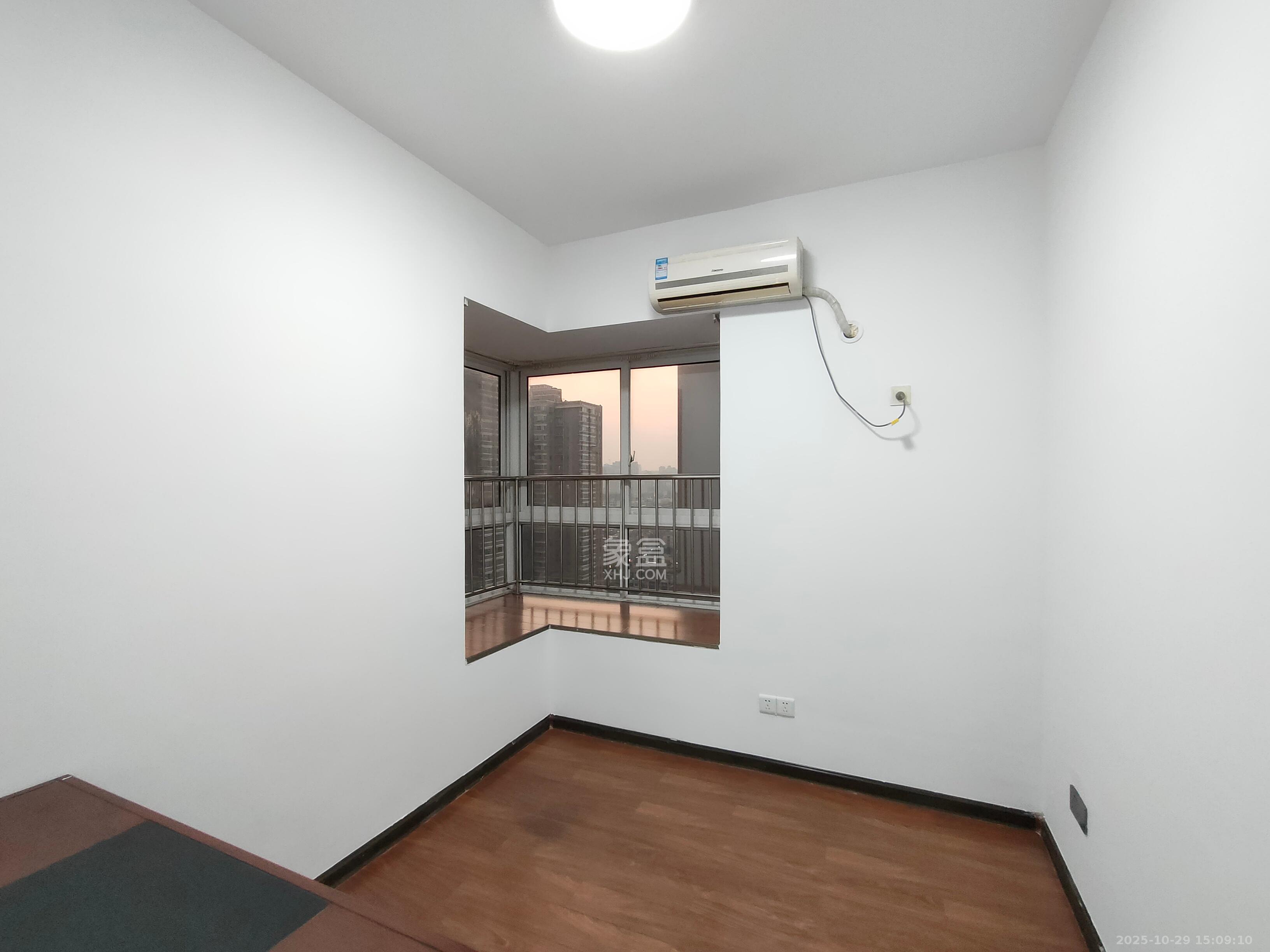 上河国际C区 3室2厅1卫 2200.0元/月 上河国际C区 3室2厅1卫 2200.0元/月室内图