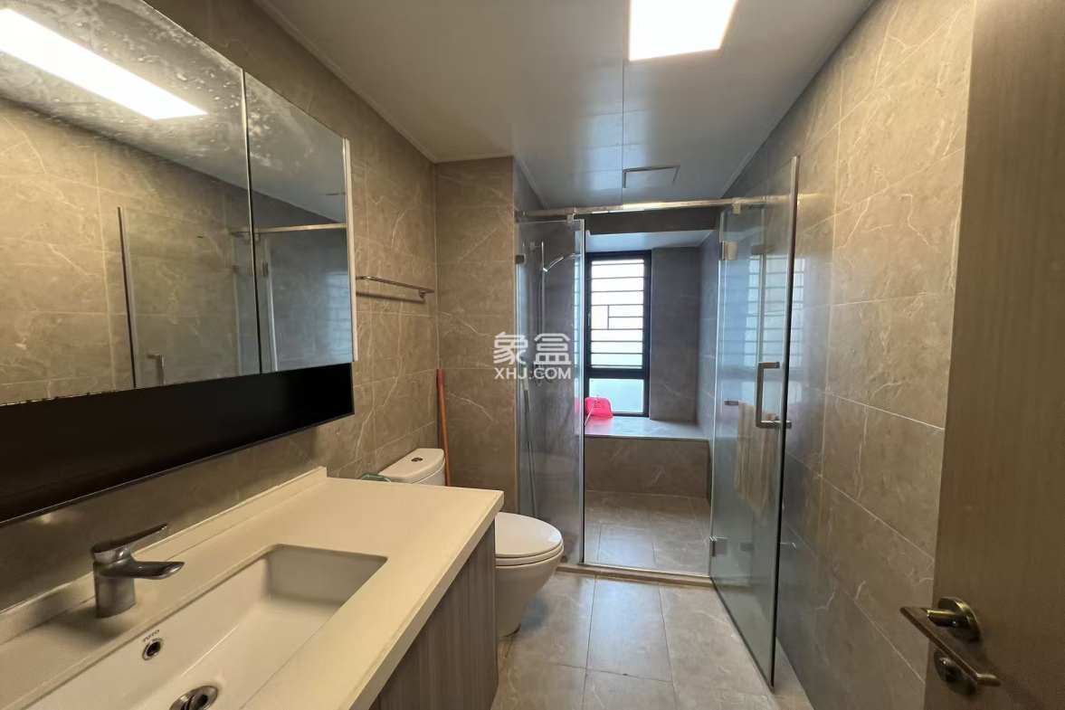 华润海口时光里 4室2厅2卫 5300.0元/月 华润海口时光里 4室2厅2卫 5300.0元/月室内图