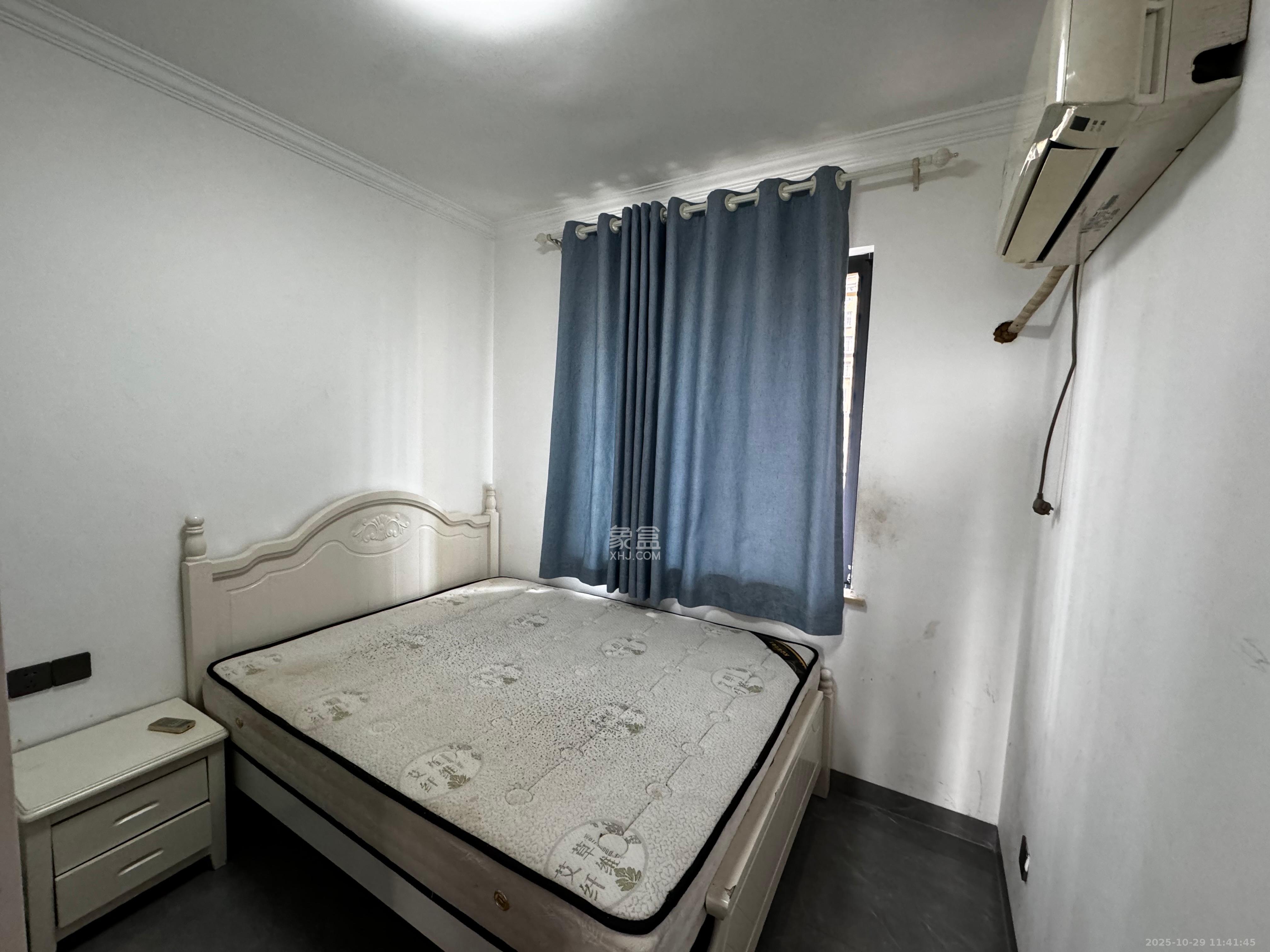 星城新宇川河苑  3室2厅1卫    2000.0元/月 星城新宇川河苑  3室2厅1卫    2000.0元/月室内图