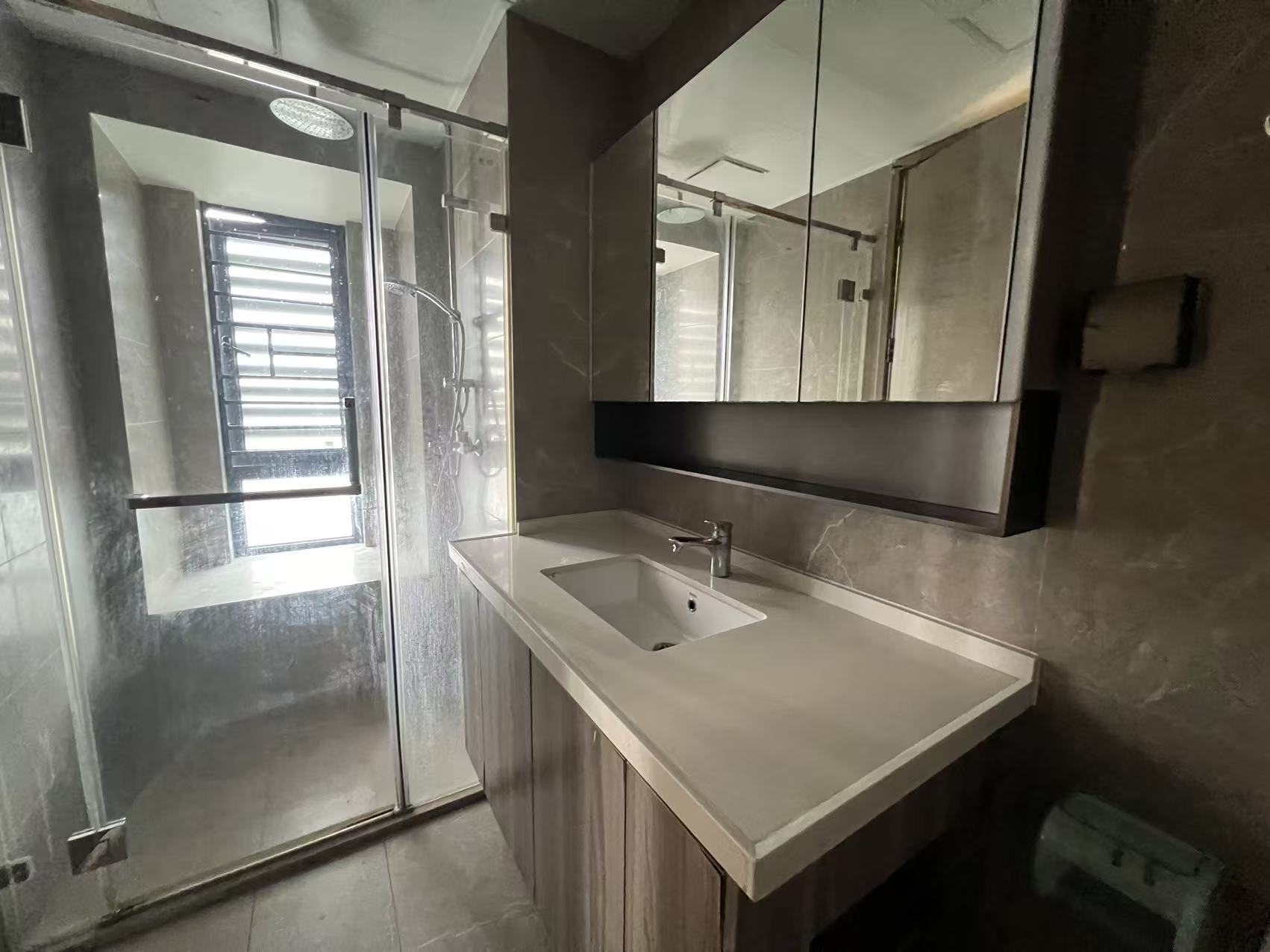 华润海口时光里  4室2厅2卫    5300.0元/月室内图