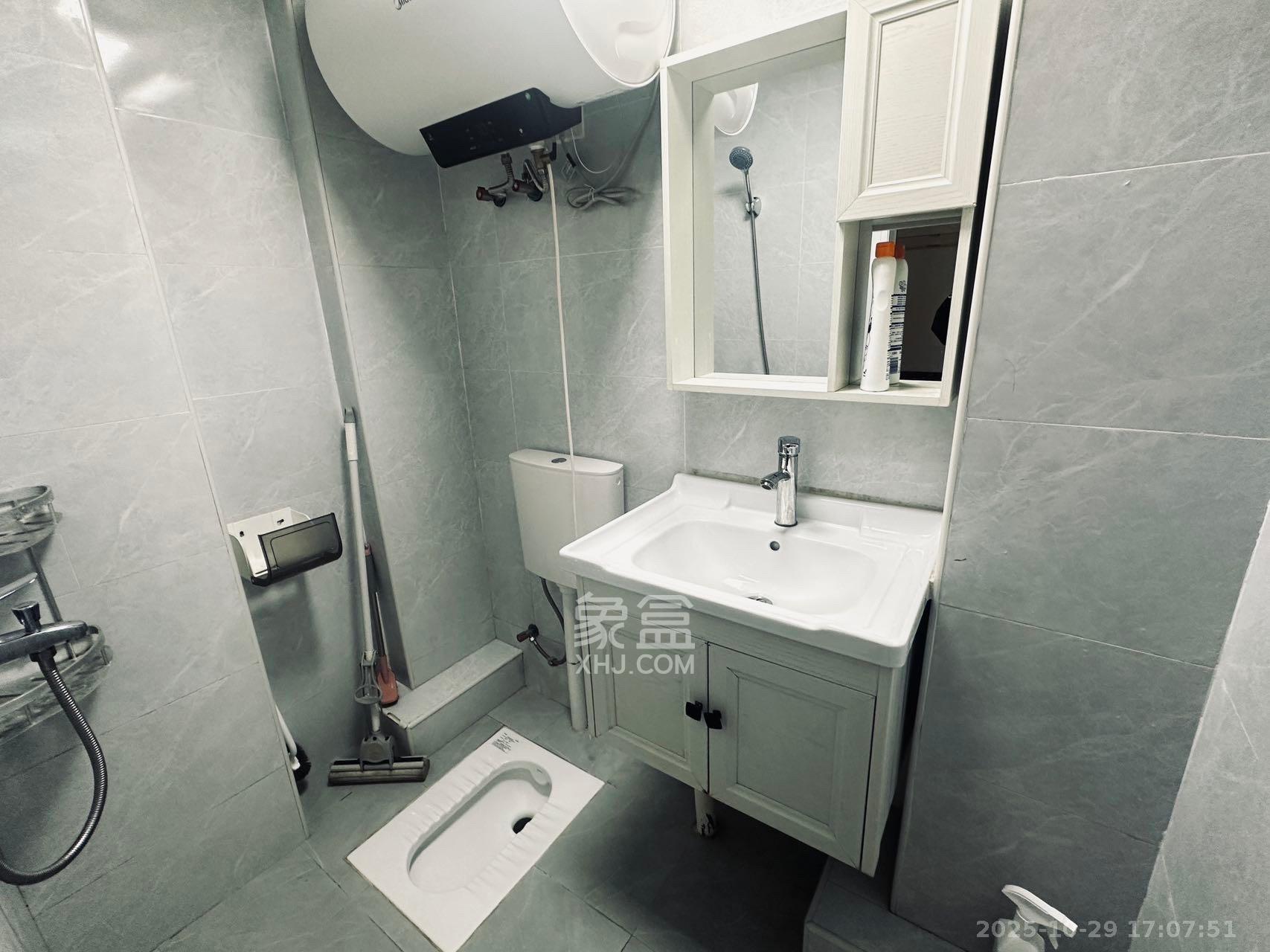 保利海德公园  1室0厅0卫    1600.0元/月 保利海德公园  1室0厅0卫    1600.0元/月室内图