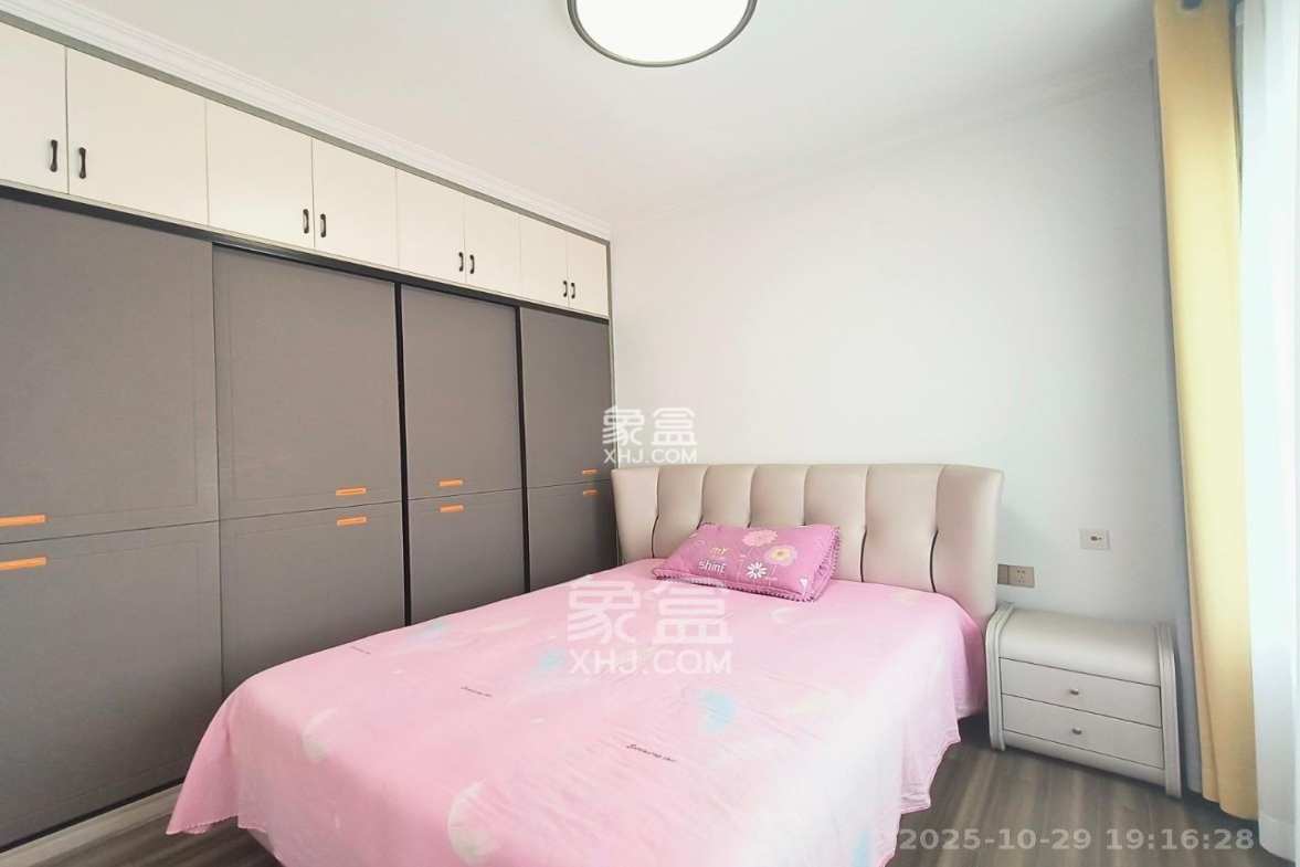 卓越蔚蓝城邦  3室2厅1卫    2700.0元/月 卓越蔚蓝城邦  3室2厅1卫    2700.0元/月室内图