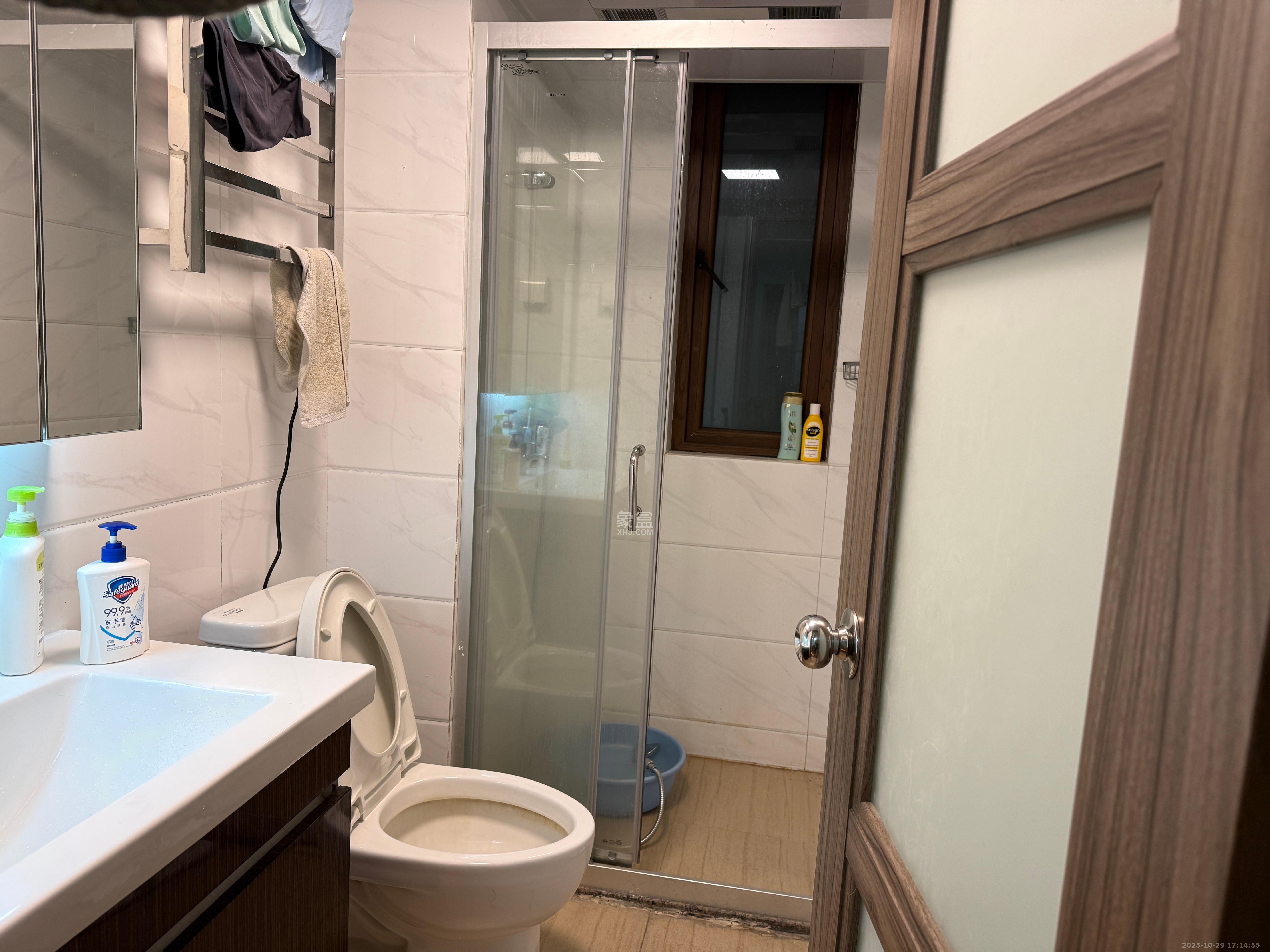 碧桂园中央花园  3室2厅1卫    2500.0元/月 碧桂园中央花园  3室2厅1卫    2500.0元/月室内图