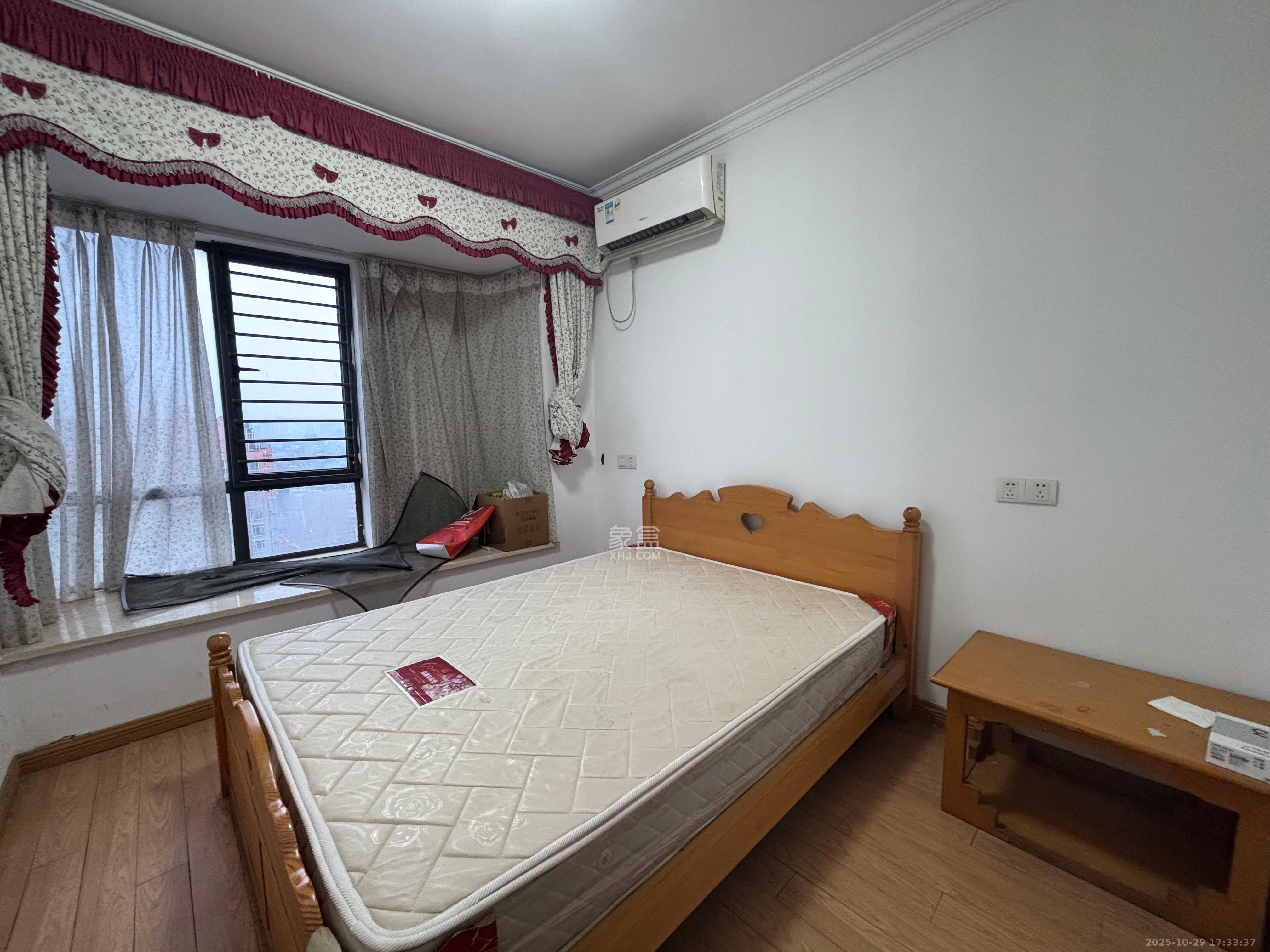 兰亭优壳（隽峰苑）  3室1厅1卫    2700.0元/月室内图