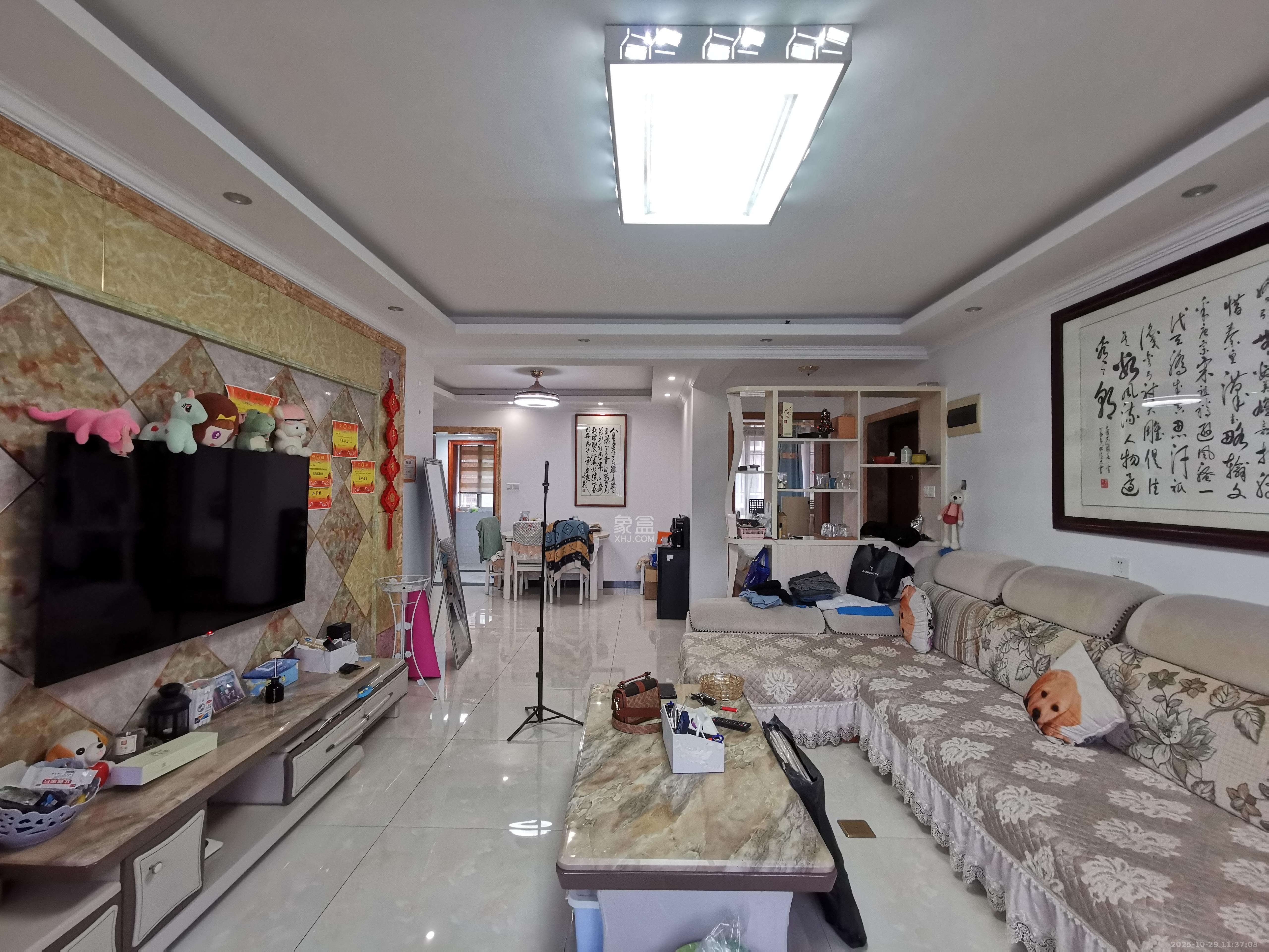 含浦家苑 4室2厅2卫 1680.0元/月 含浦家苑 4室2厅2卫 1680.0元/月室内图