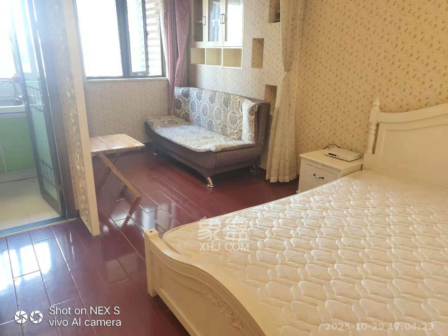 铂宫  1室1厅1卫    1800.0元/月 铂宫  1室1厅1卫    1800.0元/月室内图