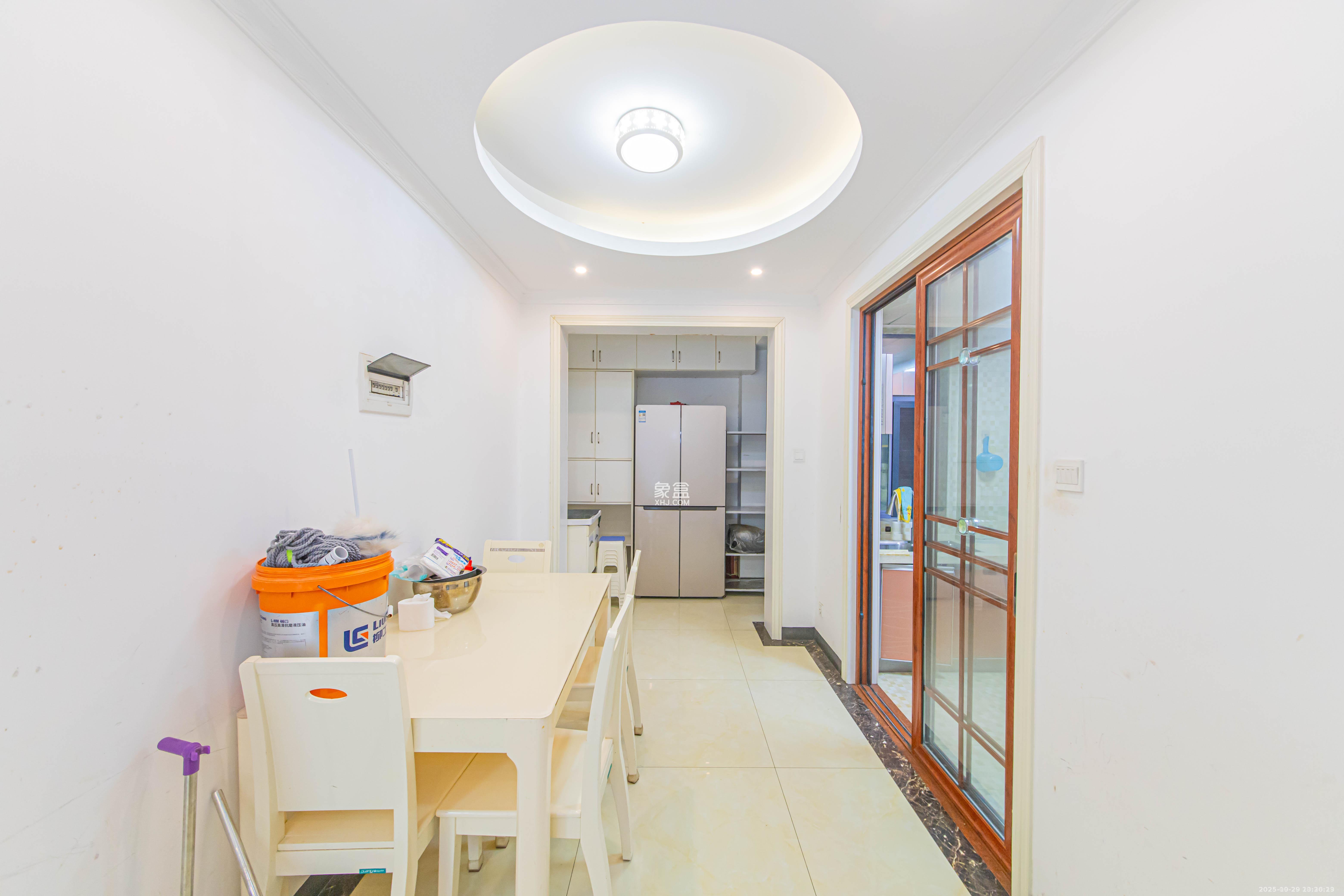 夏威夷碧水春城（碧桂园城市花园）  3室2厅1卫    2300.0元/月室内图