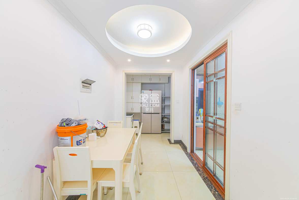 夏威夷碧水春城(碧桂园城市花园) 3室2厅1卫 2300.0元/月 夏威夷碧水春城(碧桂园城市花园) 3室2厅1卫 2300.0元/月室内图