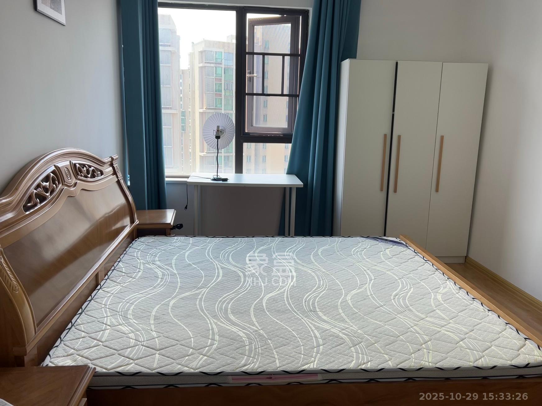 保利大都汇一期、二期  4室2厅2卫    3300.0元/月室内图