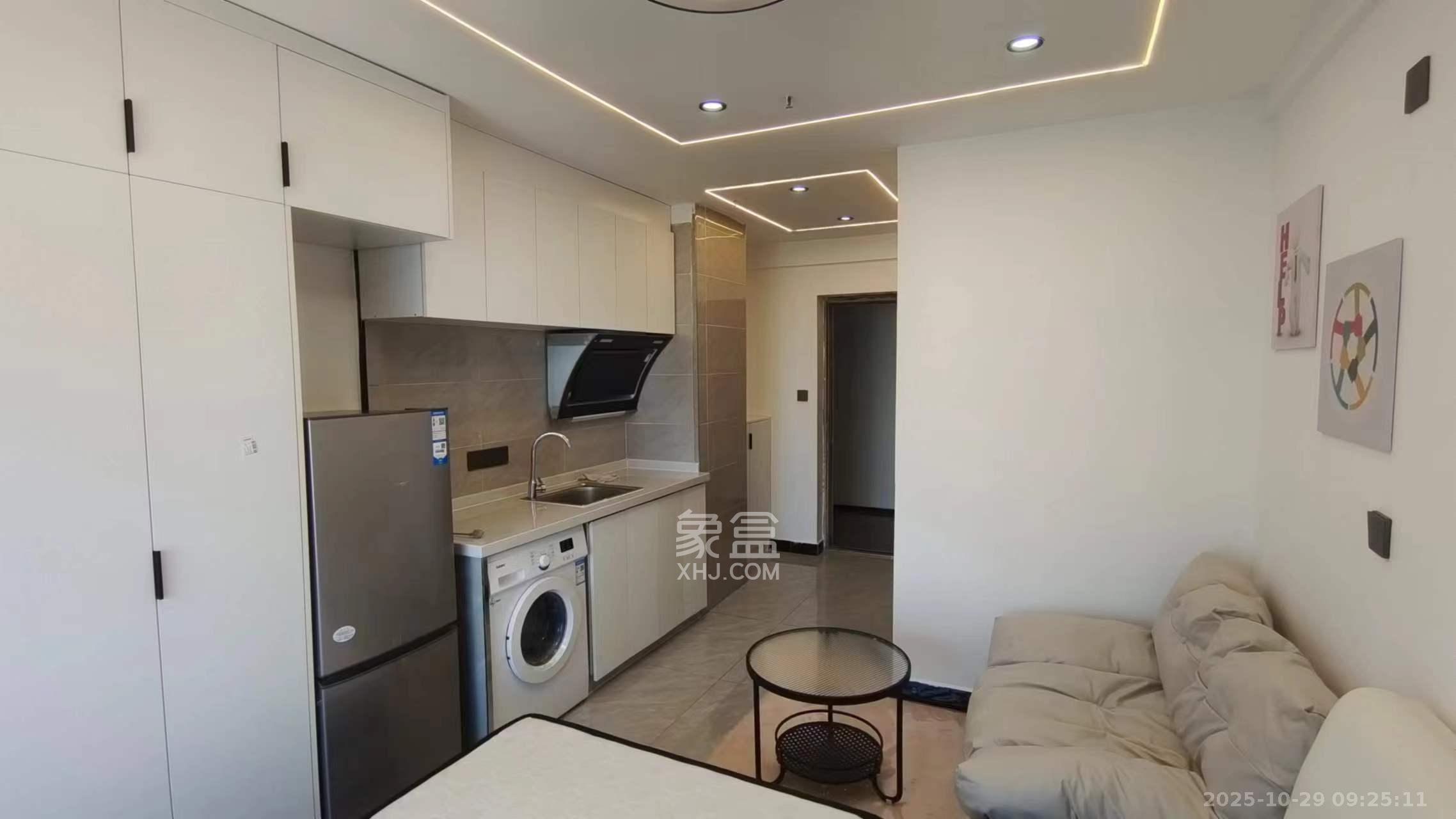 力高凤凰新天  1室1厅1卫    1580.0元/月 力高凤凰新天  1室1厅1卫    1580.0元/月室内图