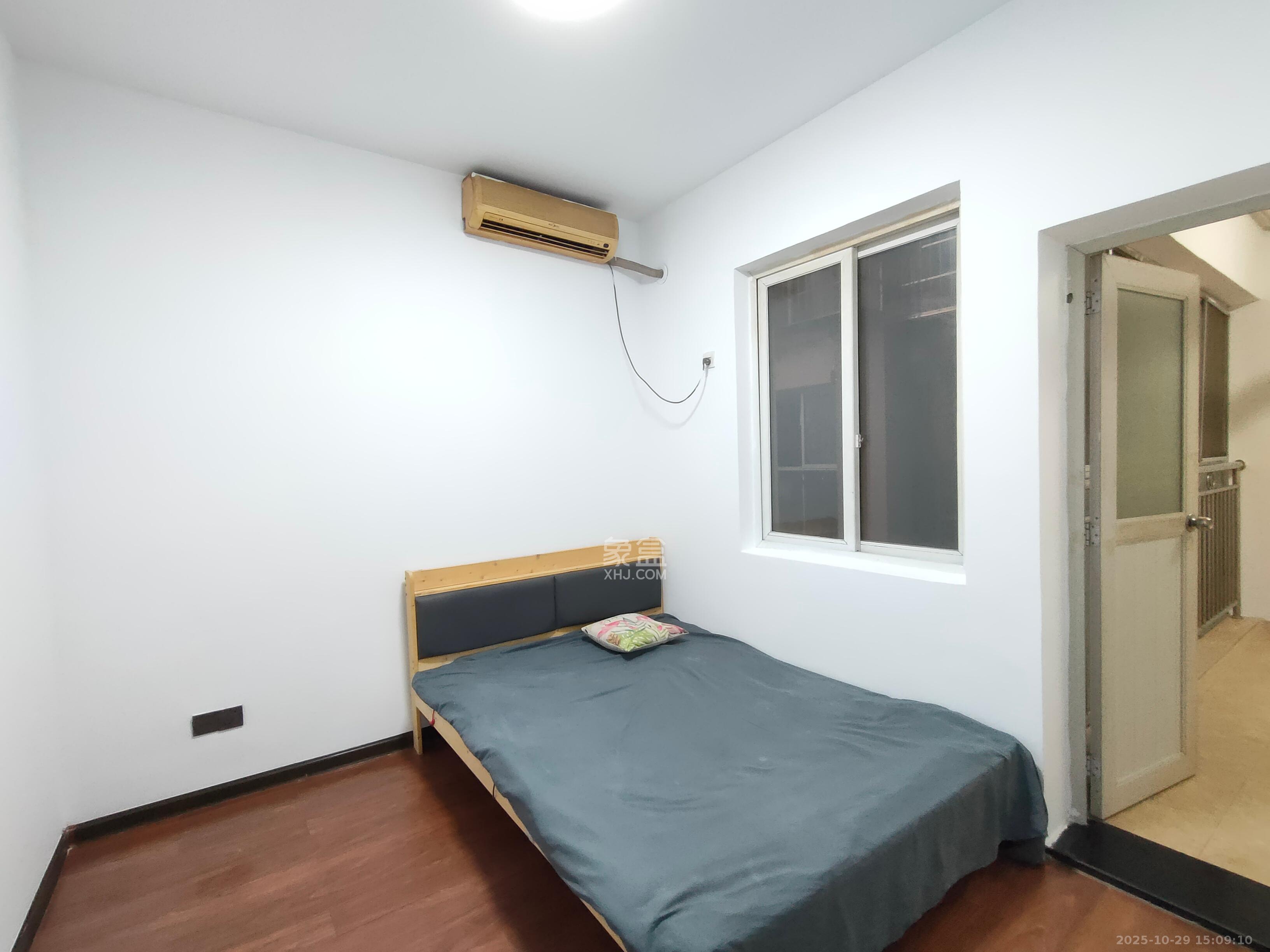 上河国际C区  3室2厅1卫    2200.0元/月室内图