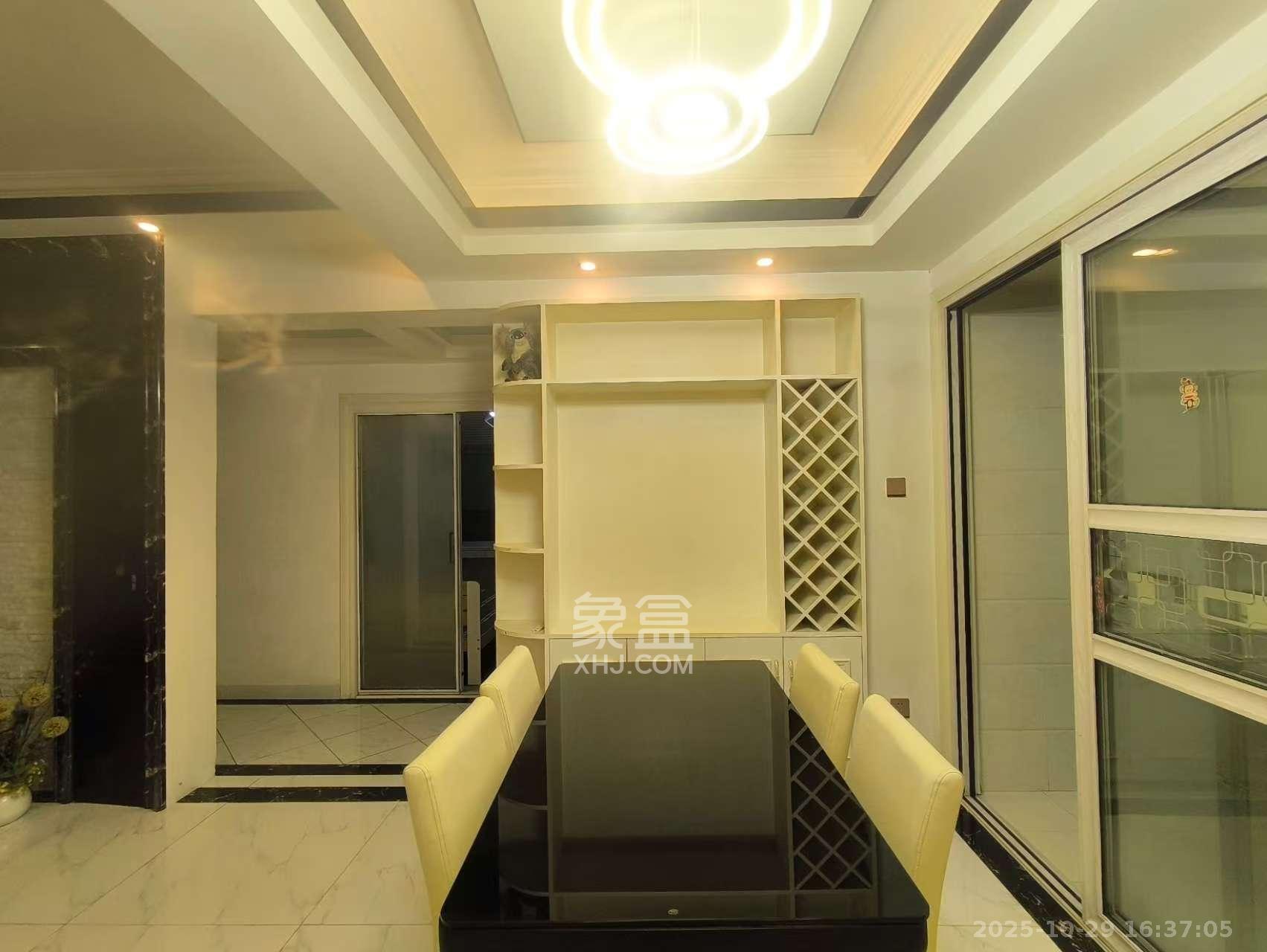 珠江东方明珠（新地东方明珠）三期  3室2厅1卫    1700.0元/月室内图