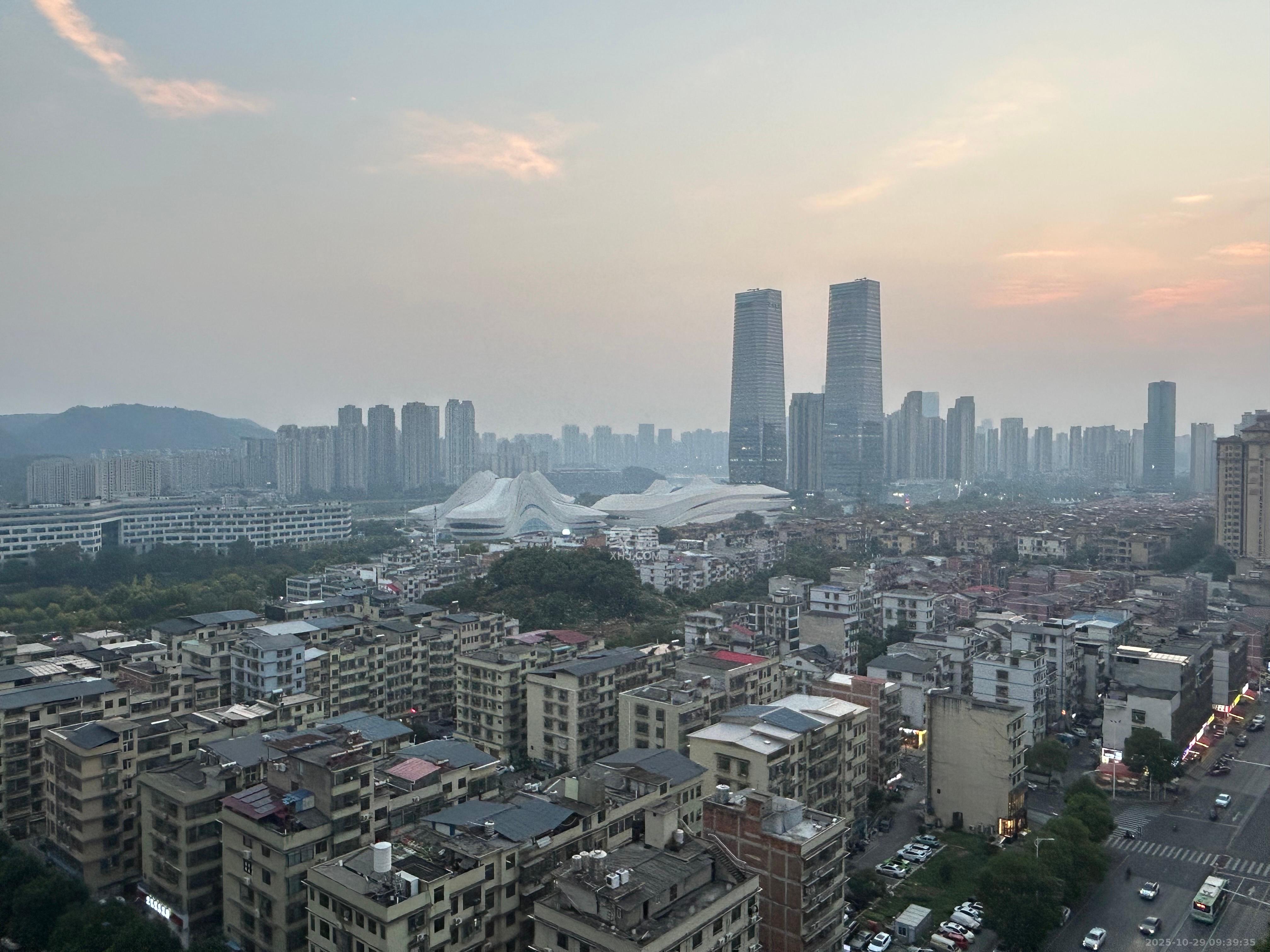 达美D6区  2室1厅1卫    2800.0元/月室内图