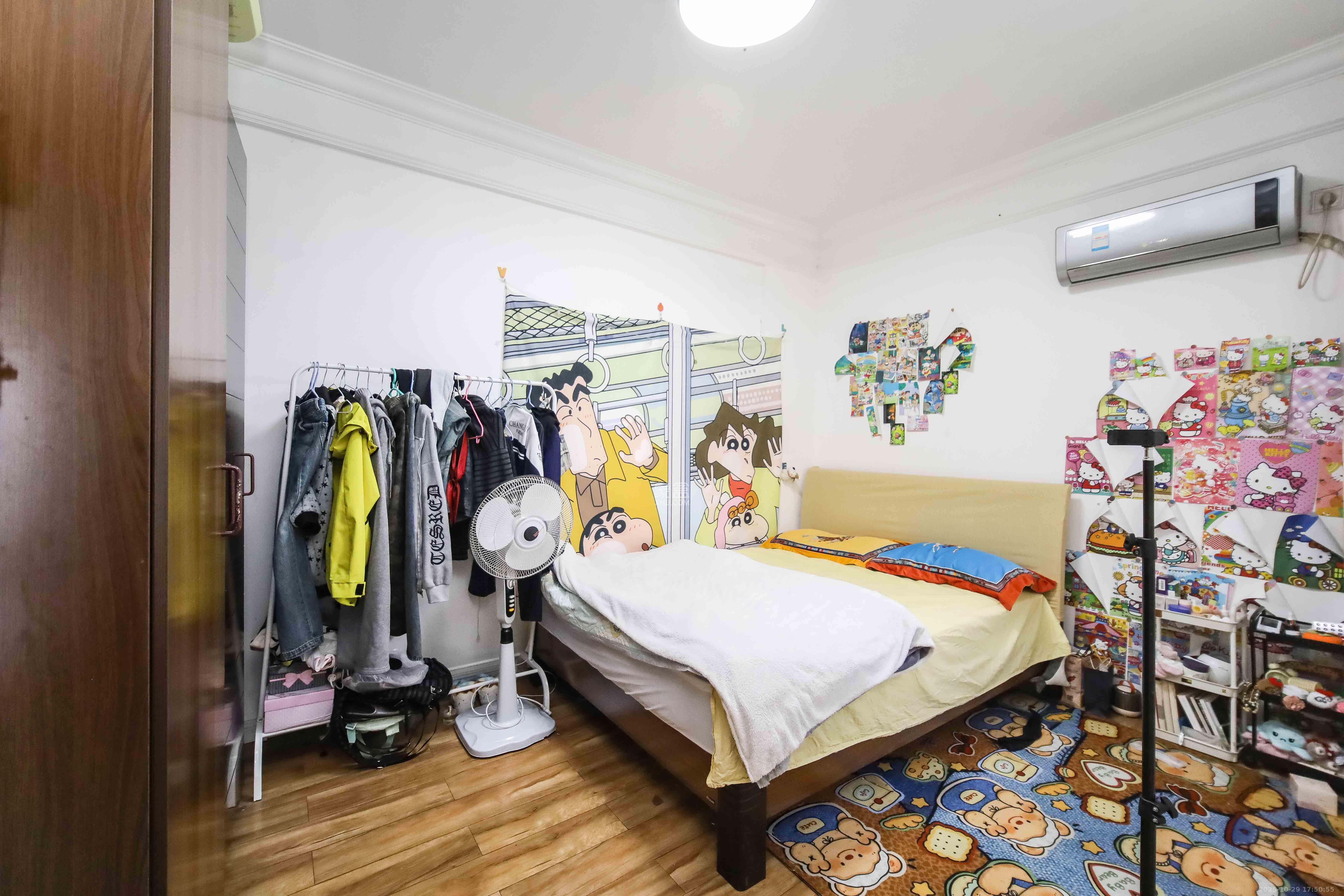 上东辛顿公寓  2室1厅1卫    59.8万卧室