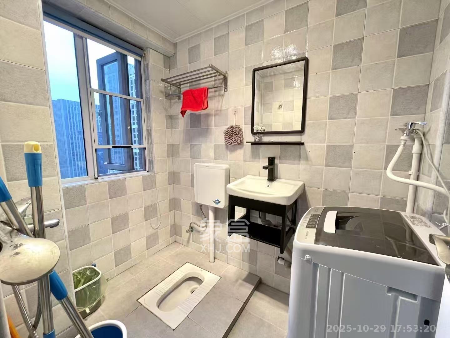 新长海广场 1室1厅1卫 1350.0元/月 新长海广场 1室1厅1卫 1350.0元/月室内图