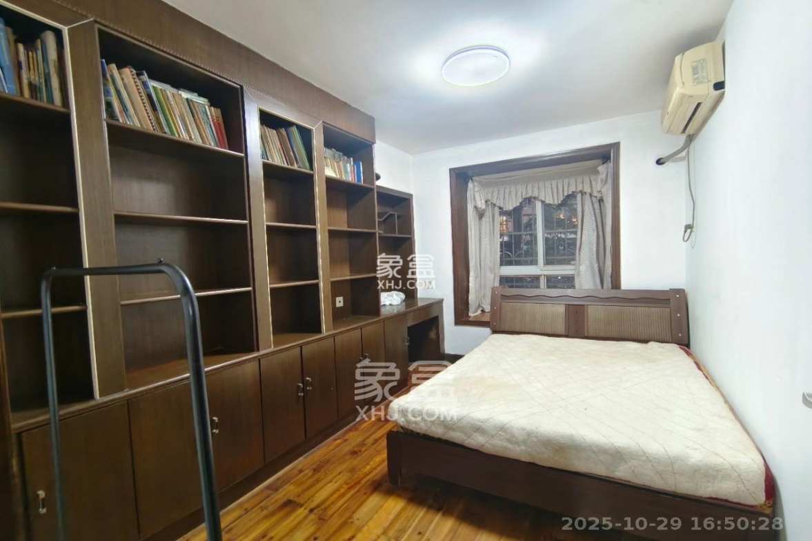 都市春天  3室2厅2卫    2600.0元/月 都市春天  3室2厅2卫    2600.0元/月室内图