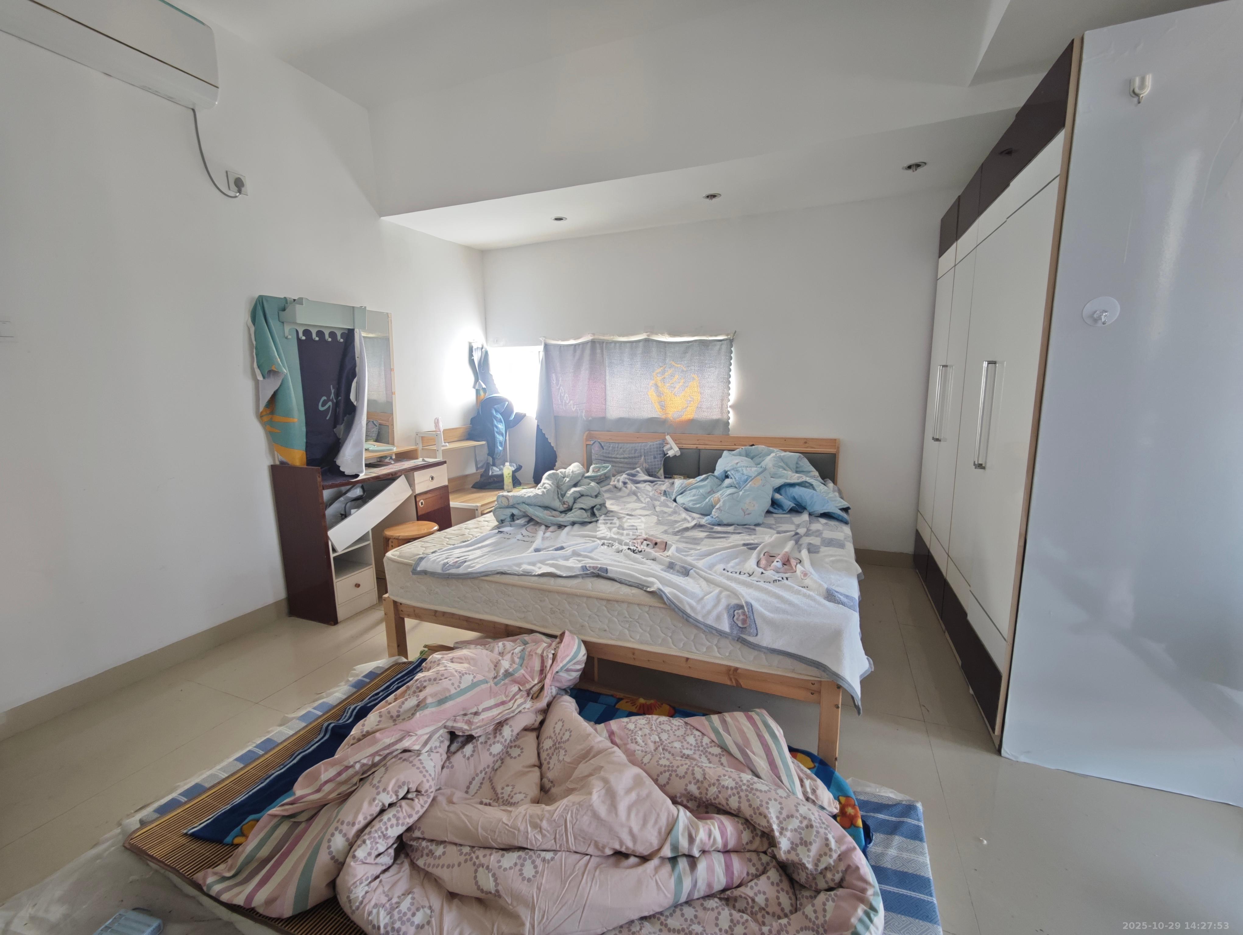 观湖公寓 1室0厅1卫 1300.0元/月 观湖公寓 1室0厅1卫 1300.0元/月室内图