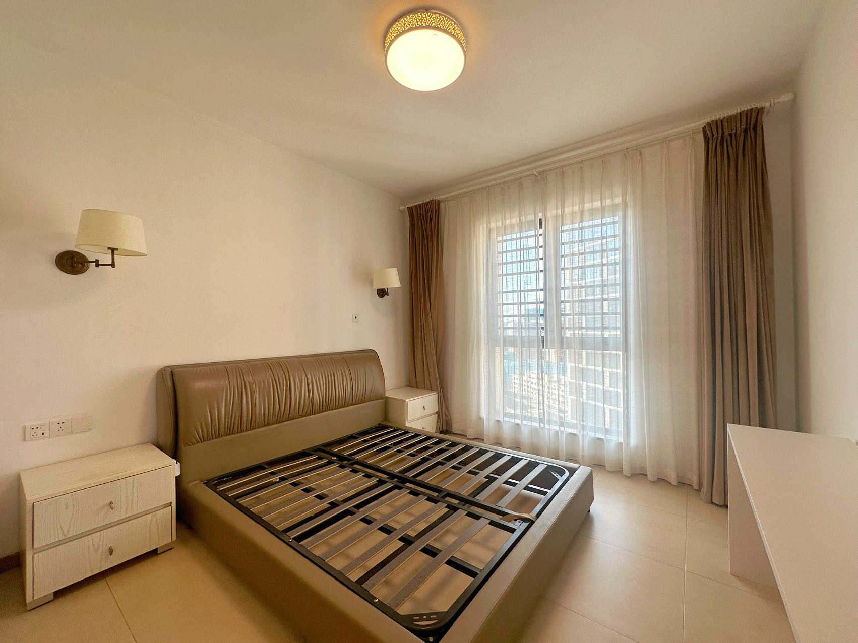 海航豪庭南苑  3室2厅2卫    328.0万 海航豪庭南苑  3室2厅2卫    328.0万客厅