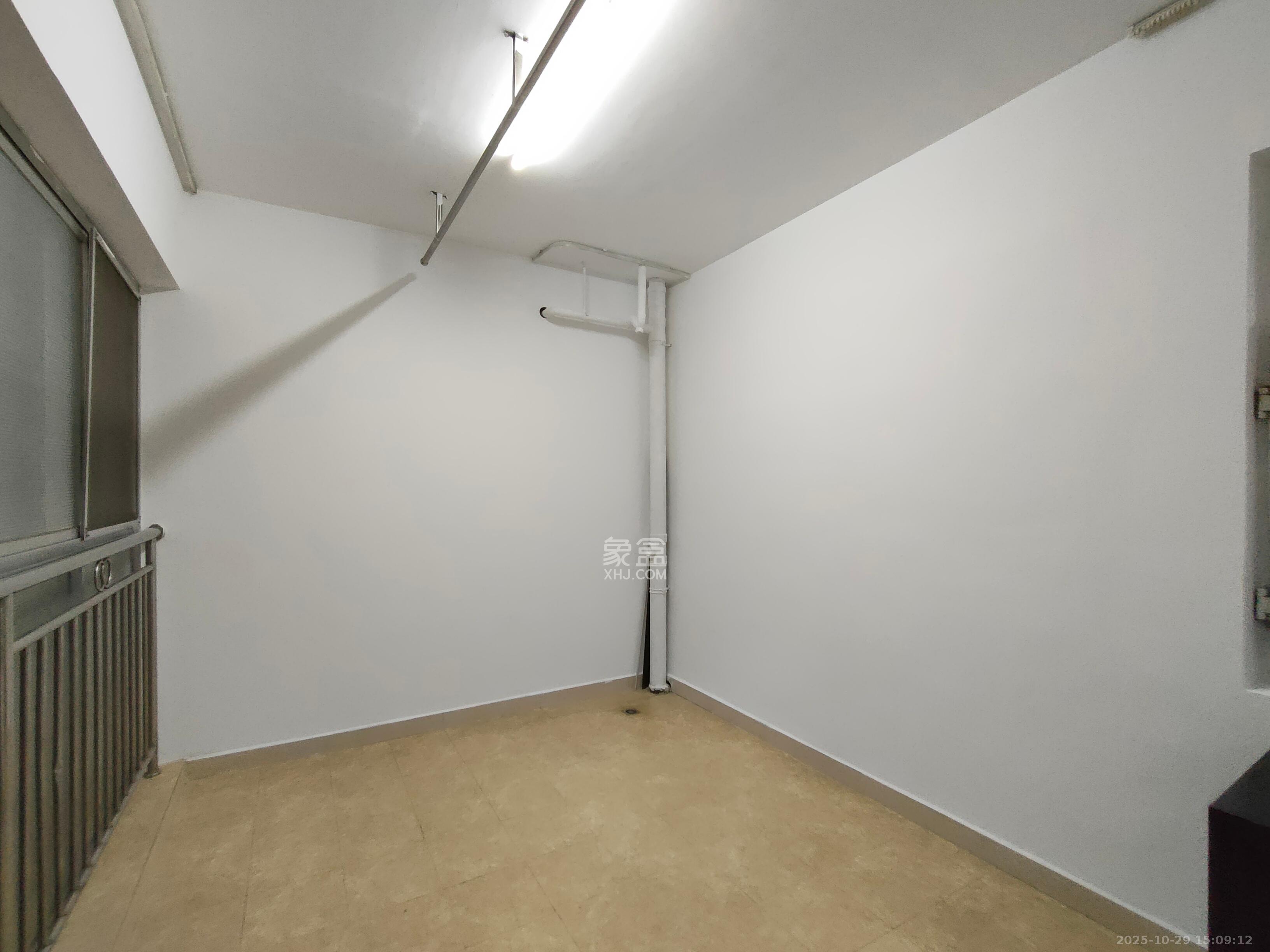 上河国际C区 3室2厅1卫 2200.0元/月 上河国际C区 3室2厅1卫 2200.0元/月室内图