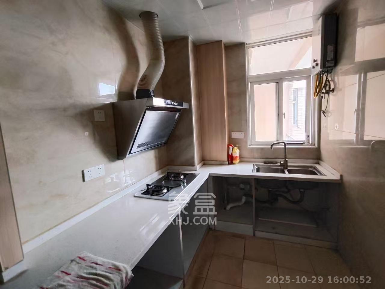 上河国际C区  3室1厅2卫    2500.0元/月 上河国际C区  3室1厅2卫    2500.0元/月室内图