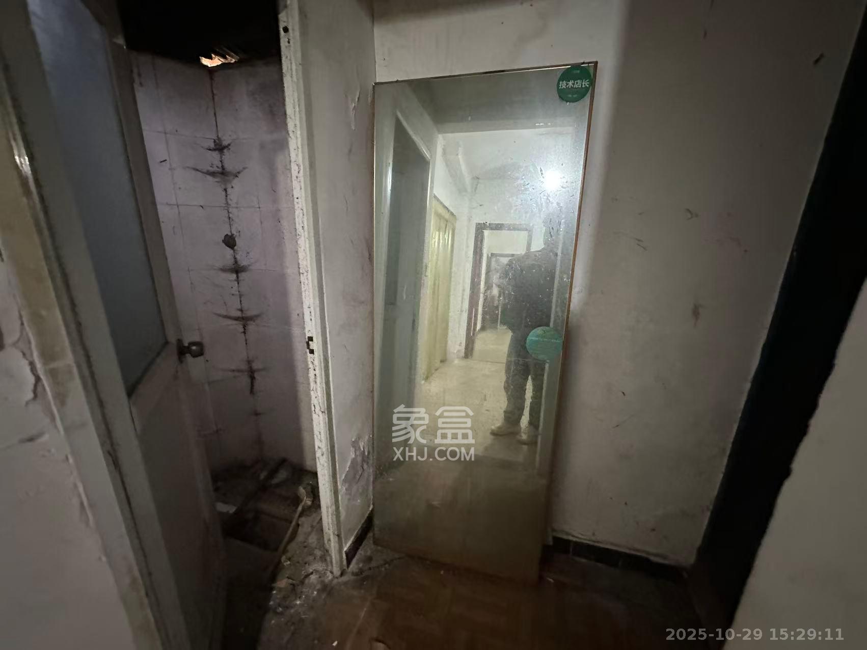 桂花二村  2室2厅2卫    1500.0元/月室内图