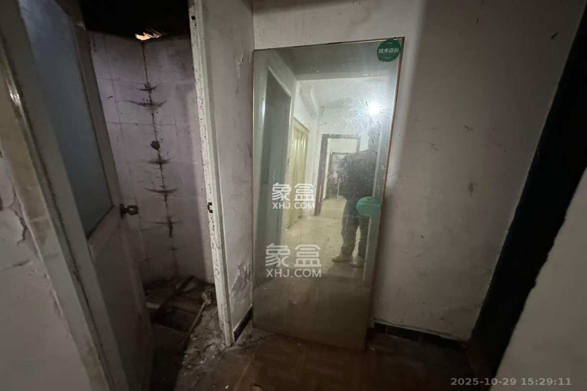 桂花二村  2室2厅2卫    1500.0元/月 桂花二村  2室2厅2卫    1500.0元/月室内图