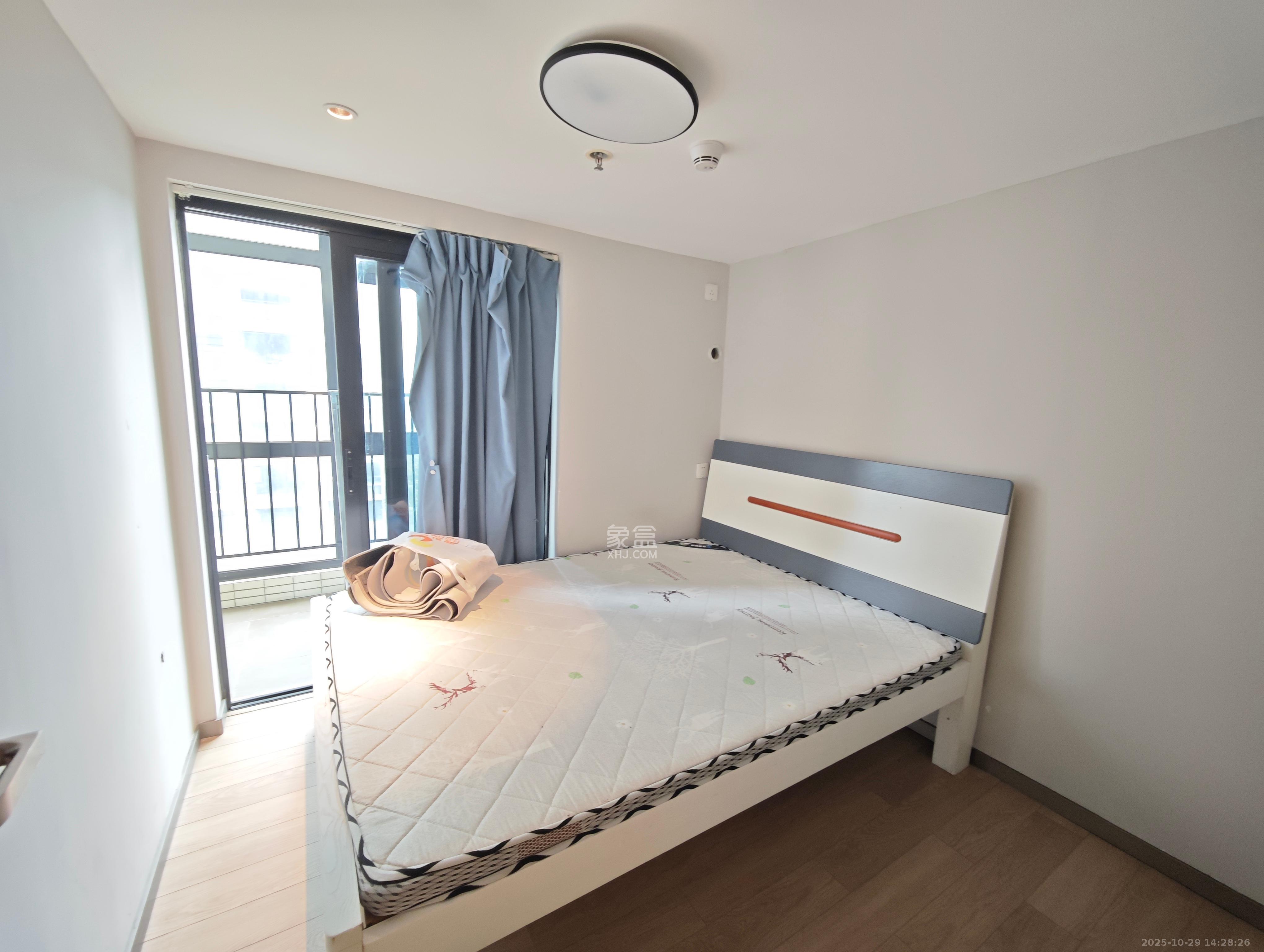 时代年华  3室2厅2卫    1500.0元/月 时代年华  3室2厅2卫    1500.0元/月室内图