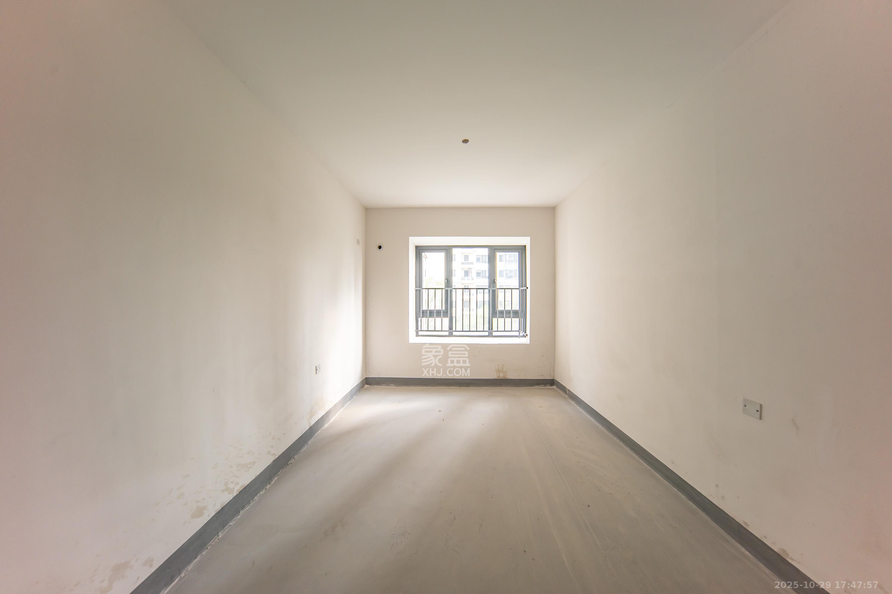 建投象山国际 4室2厅3卫 155.0万 建投象山国际 4室2厅3卫 155.0万卧室