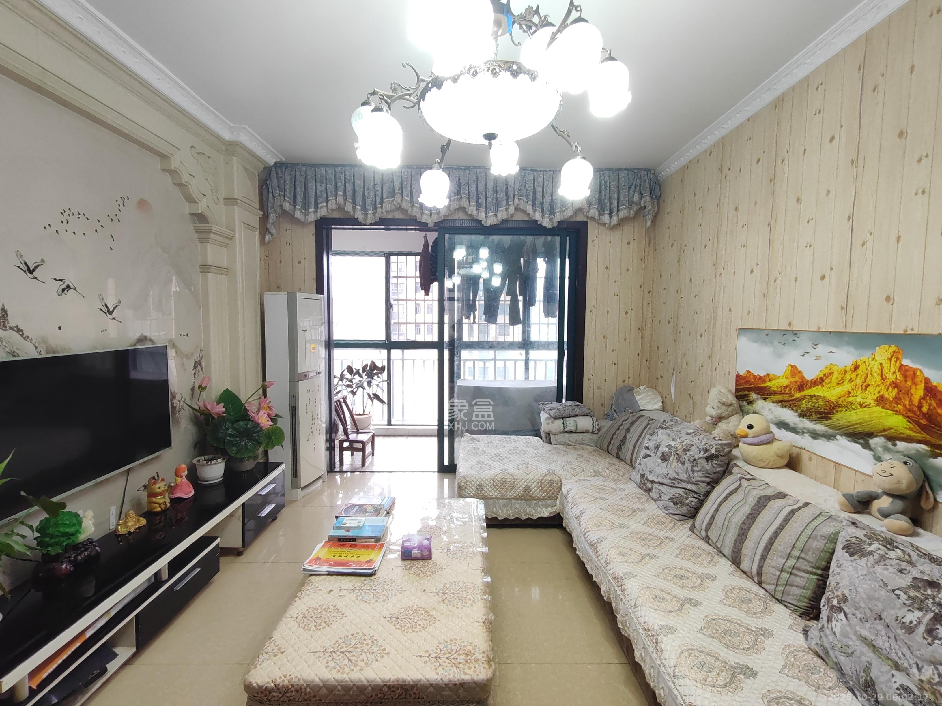 洋湖时代  3室1厅1卫    2300.0元/月室内图