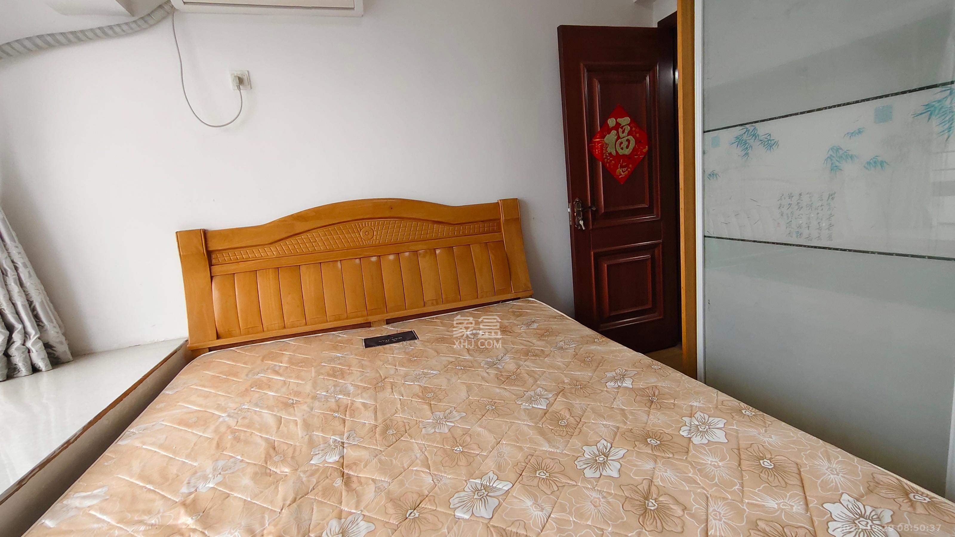 极目楚天  2室2厅1卫    1700.0元/月 极目楚天  2室2厅1卫    1700.0元/月室内图