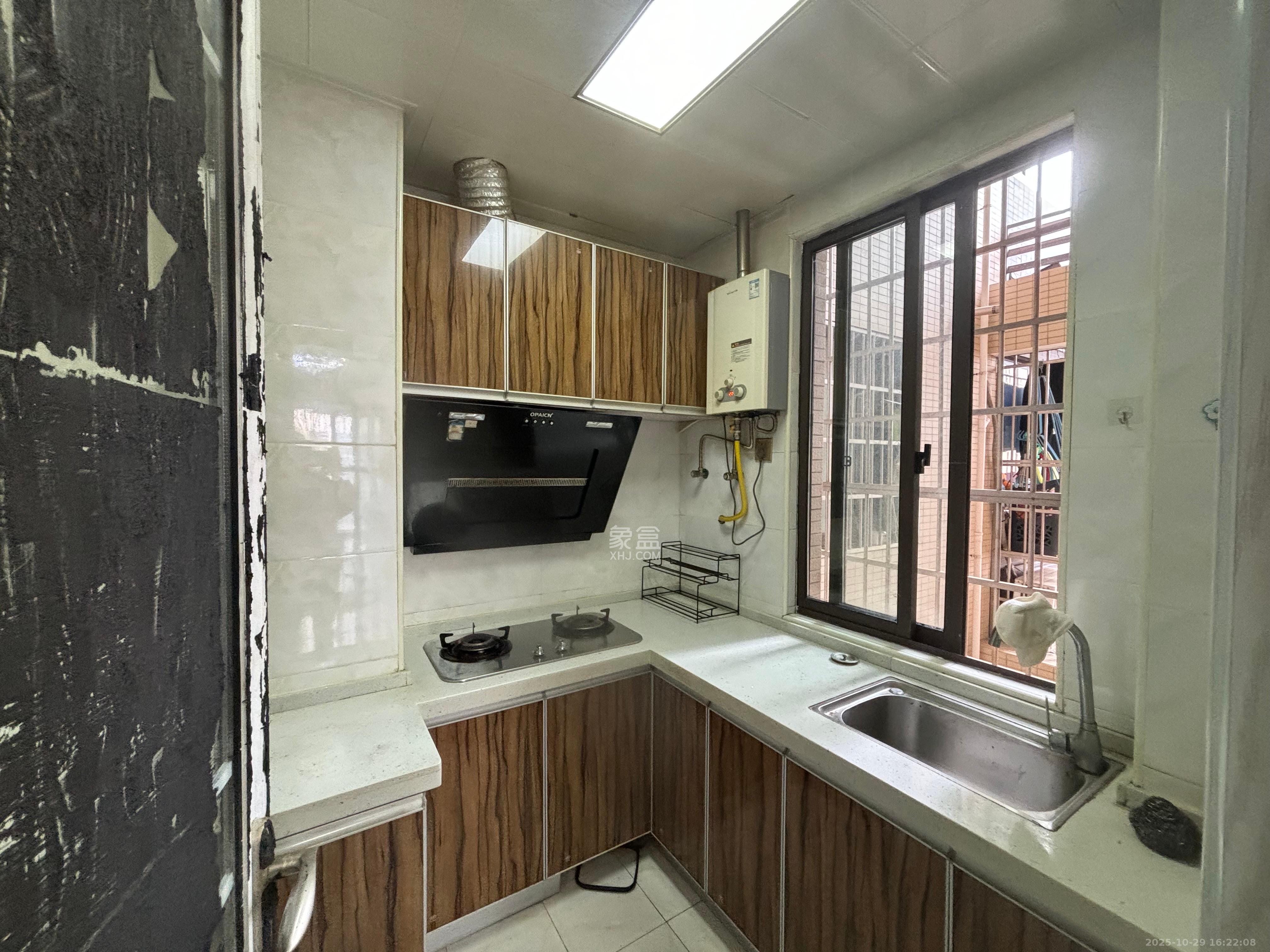 乐尚城  2室2厅1卫    2200.0元/月室内图