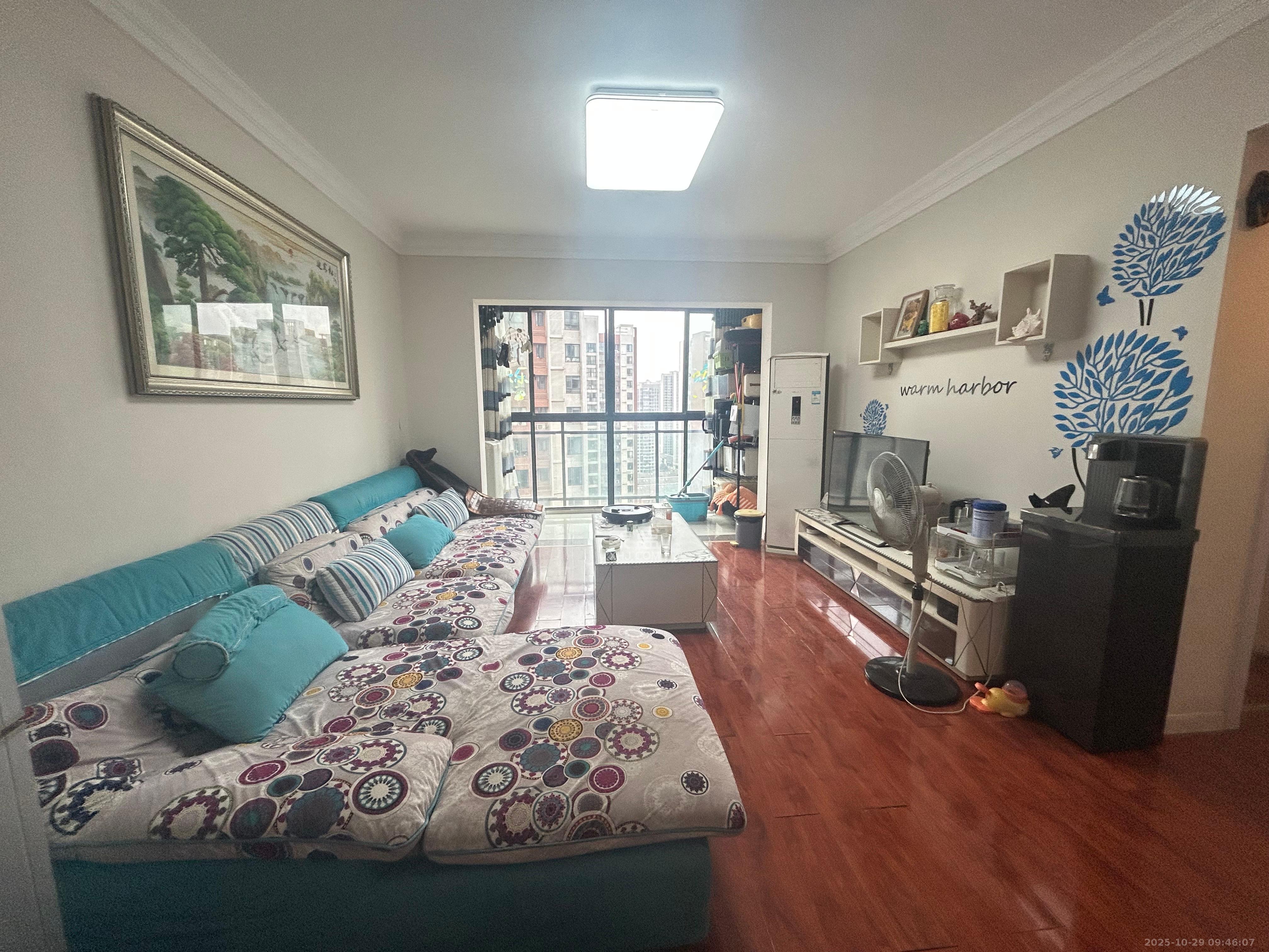 盛地尊域  3室2厅1卫    2000.0元/月室内图1